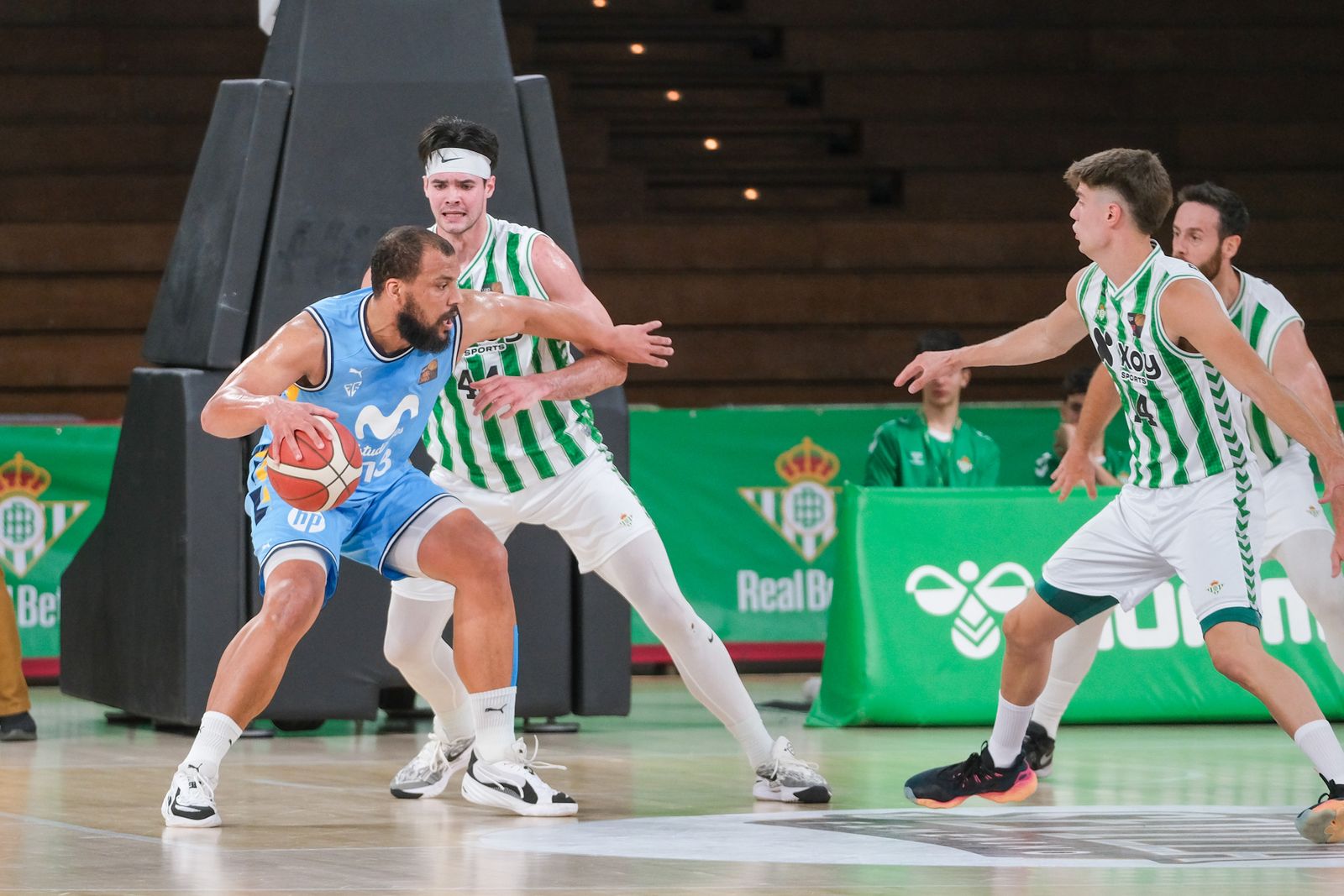 Baloncesto. Partido de play off Betis - Estudiantes