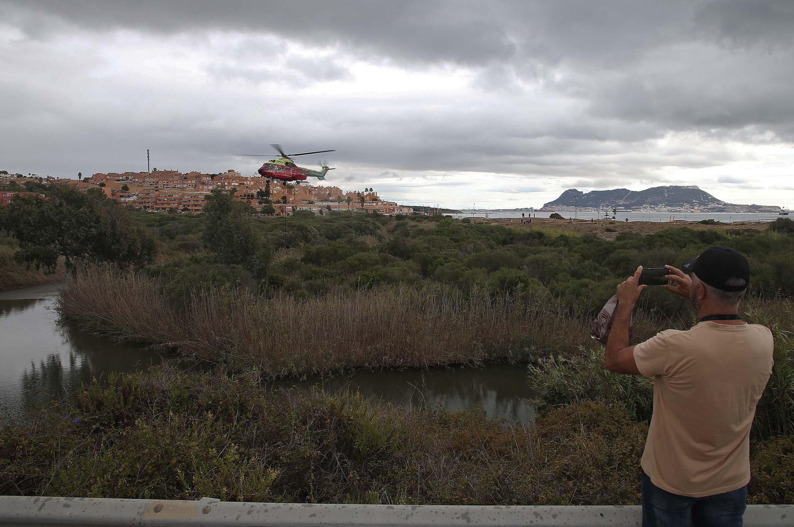 El incendio forestal  de Algeciras, en imágenes