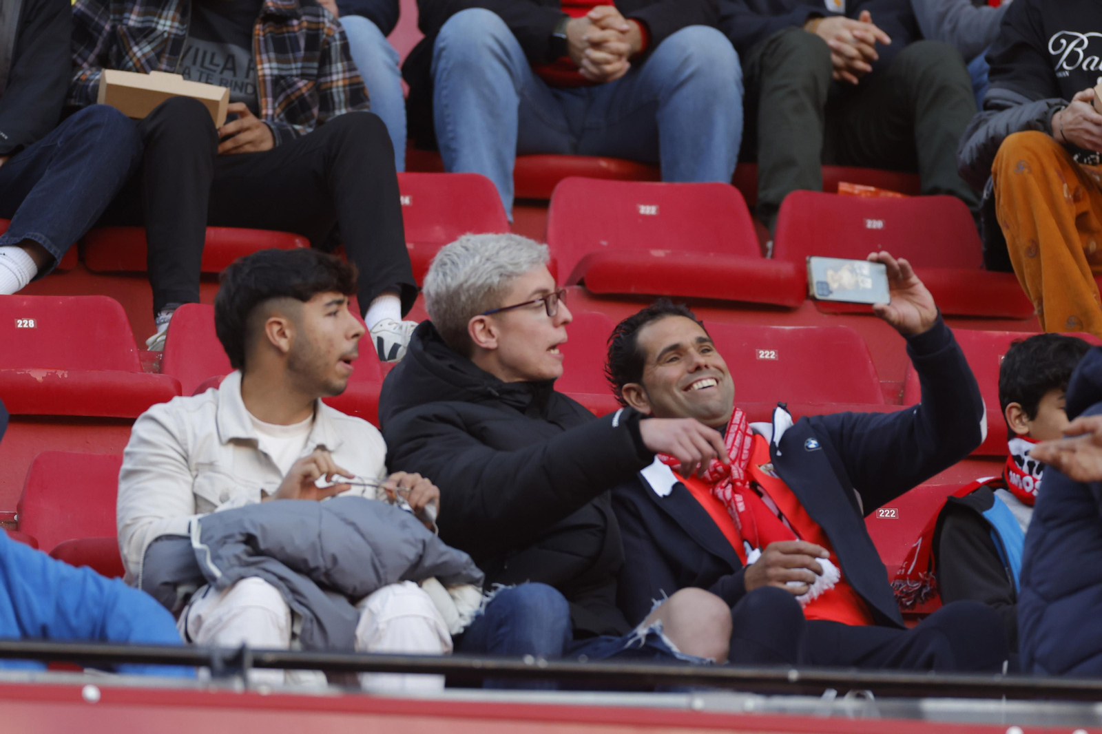 Búscate en las fotos del Sevilla-Mallorca