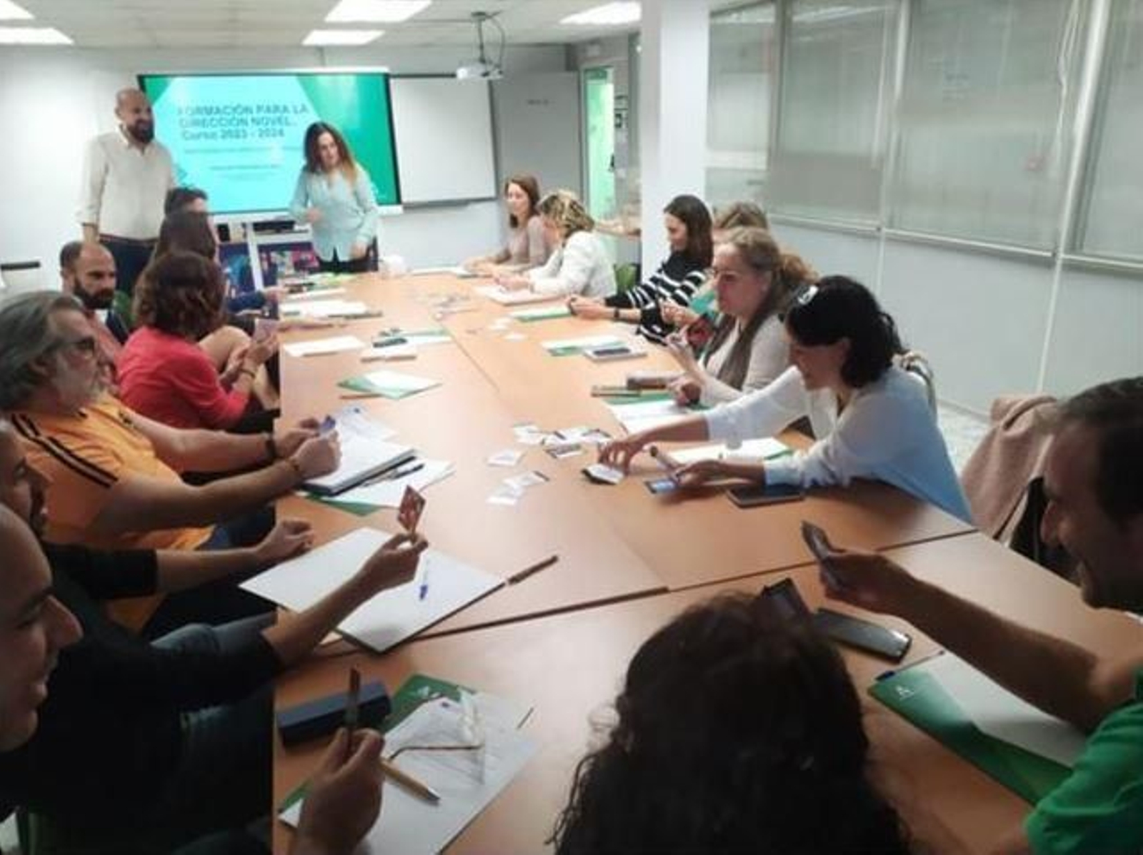 Claves para la función directiva: autonomía, liderazgo y formación.