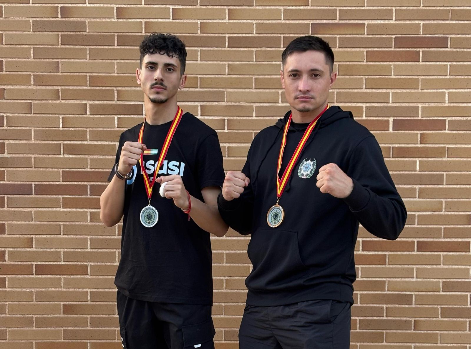 Los dos almerienses posan con sus medallas conseguidas el pasado fin de semana en el Campeonato de España Bricpol.