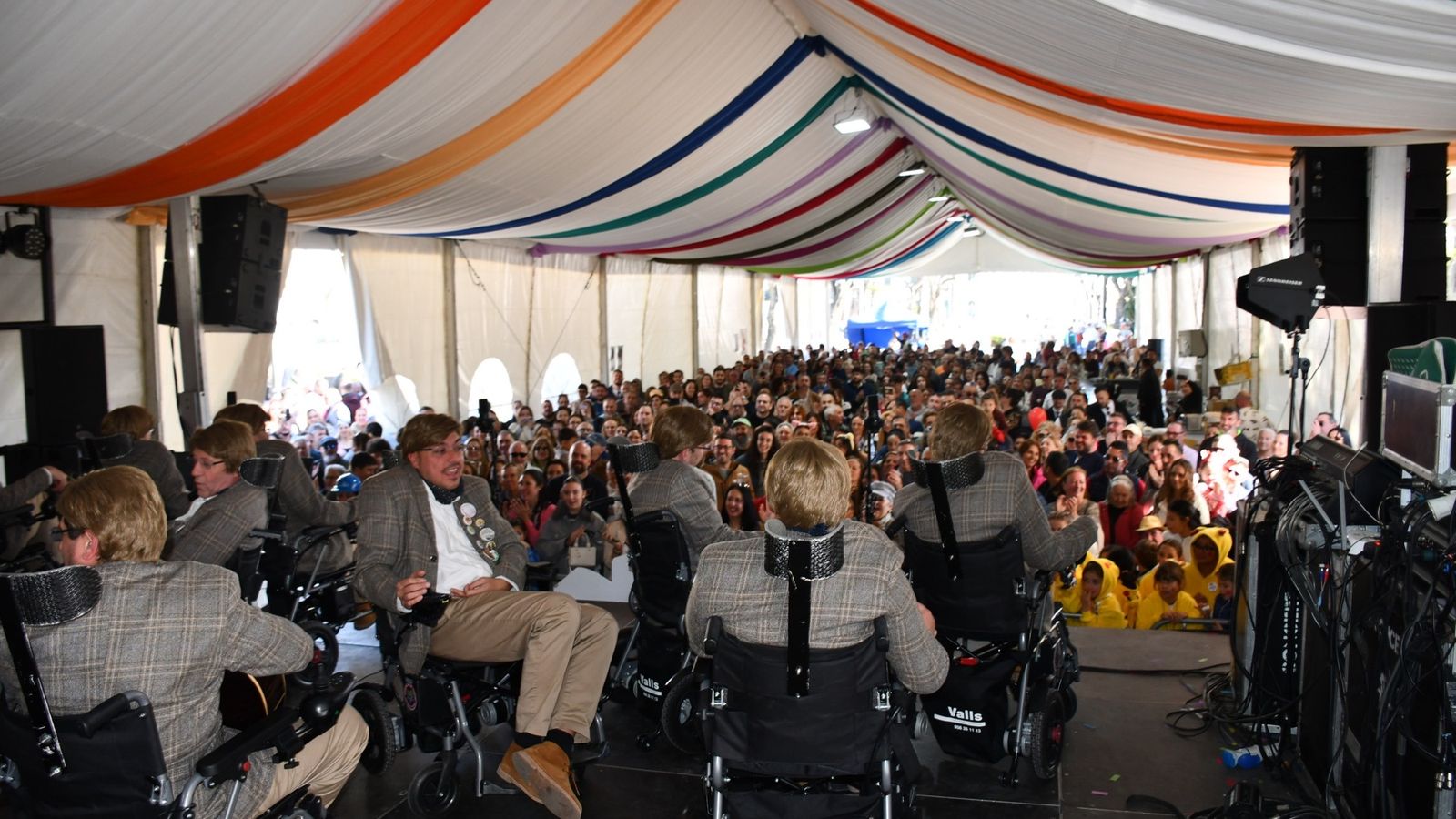 Actuación de 'Una chirigota en teoría'