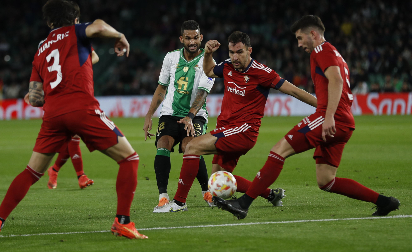 Las imágenes del Betis-Osasuna de Copa del Rey