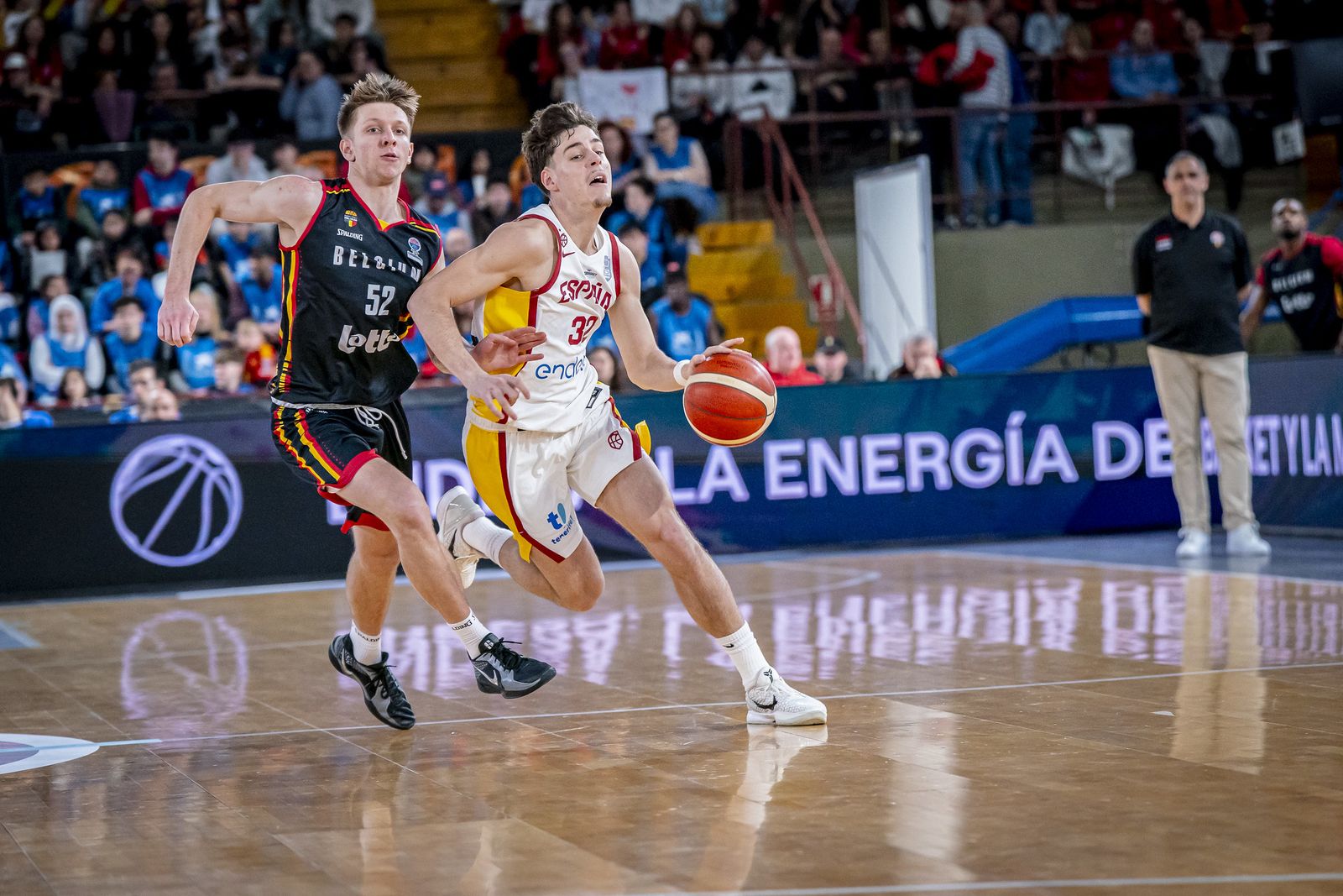 Mario Saint-Supéry y Rubén Guerrero ayudan al triunfo de España ante Bélgica