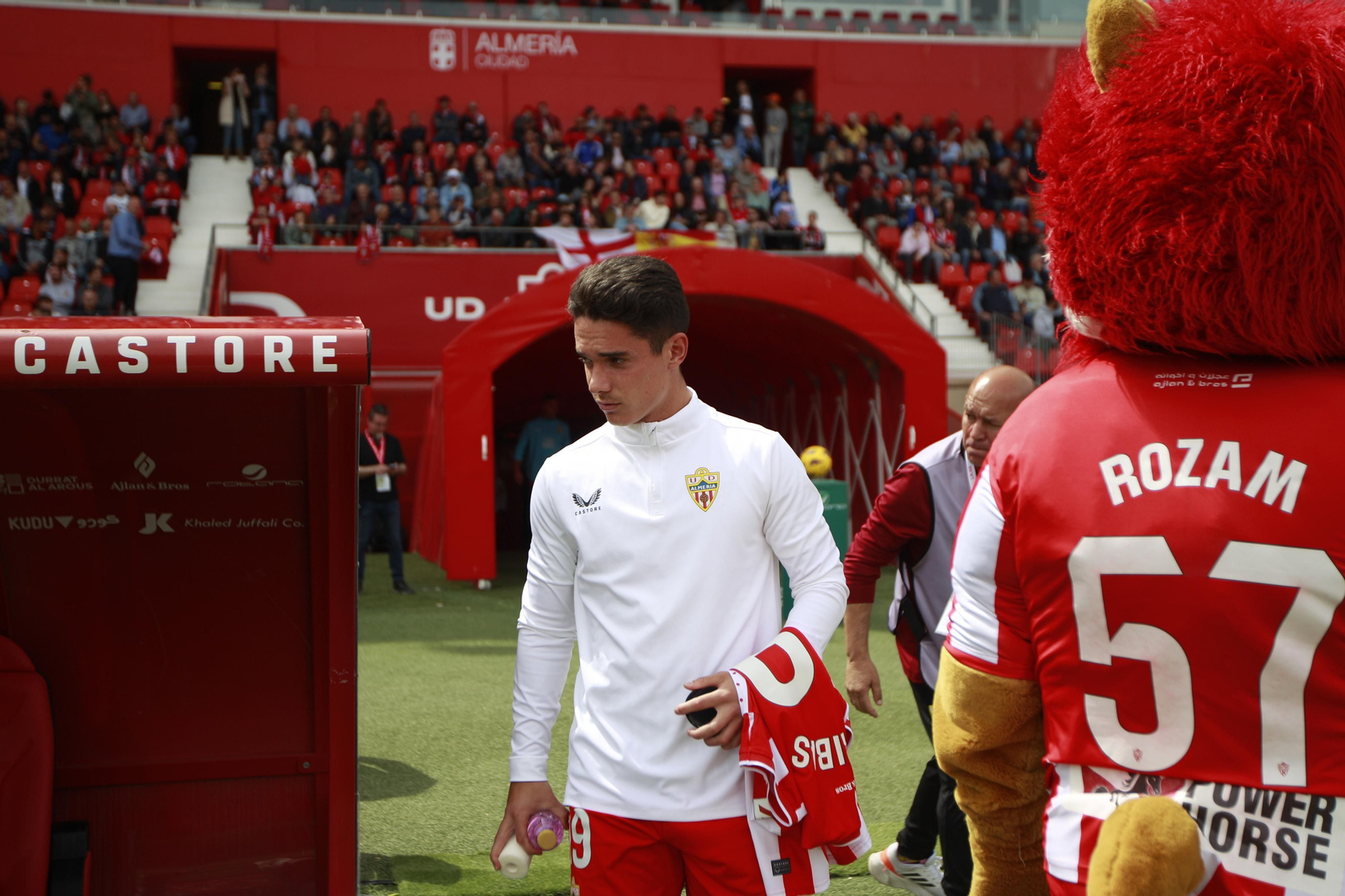 Las mejores imágenes del partido de fútbol U.D. Almería-Villarreal C.F.