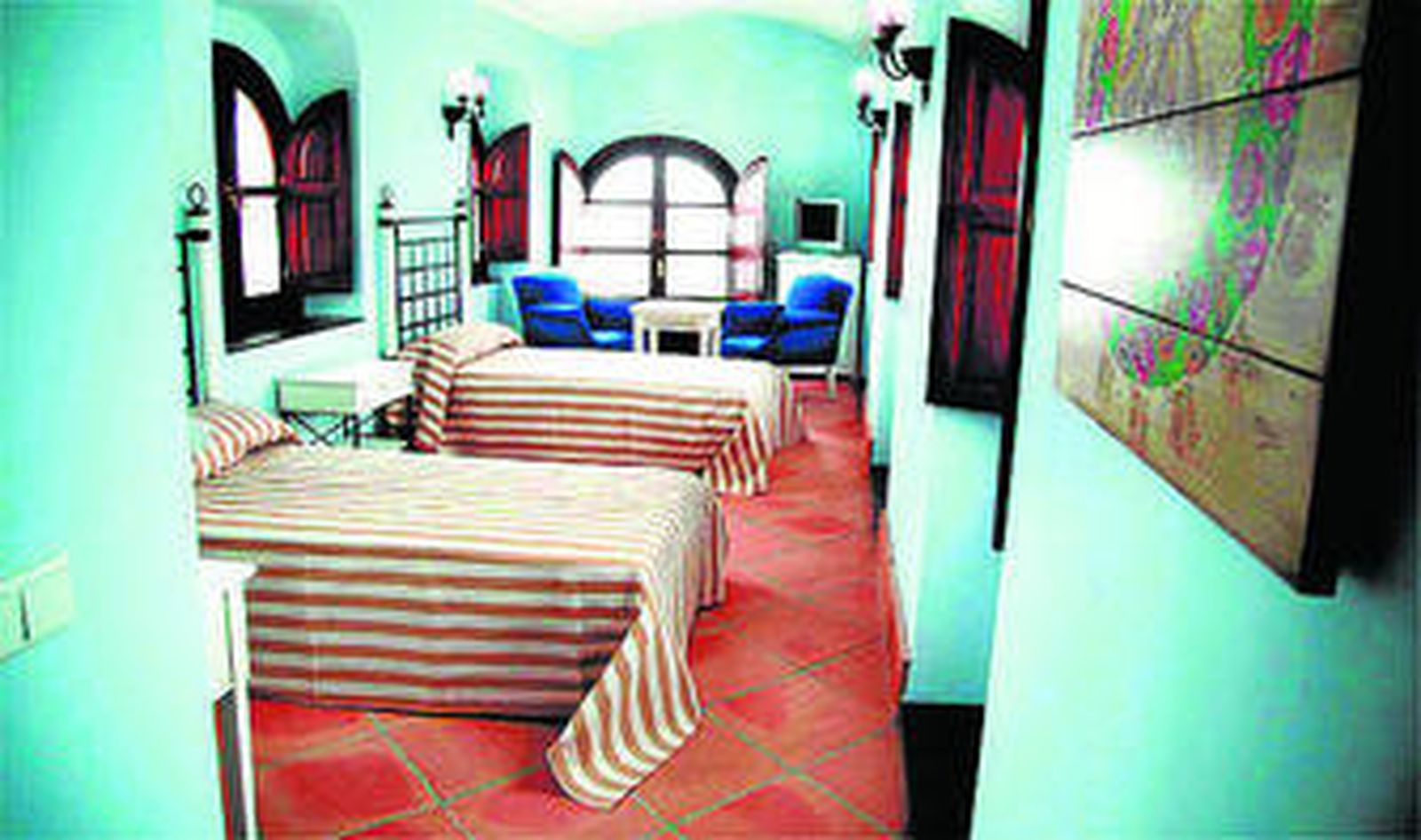 Una de las habitaciones del alcázar del hotel Castillo de Castellar.