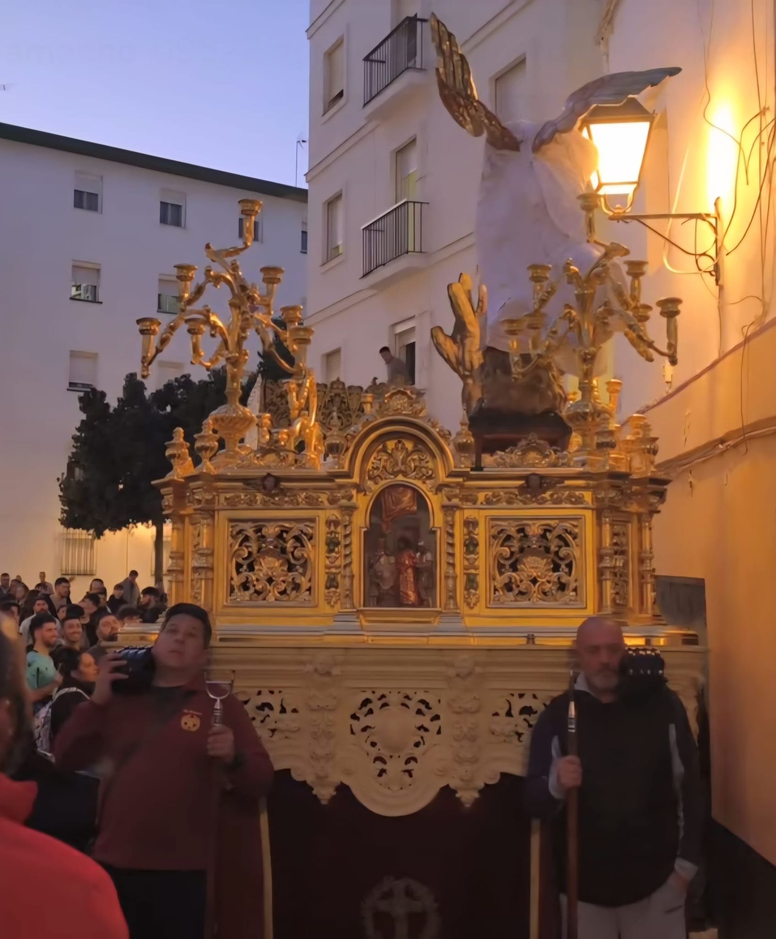 El paso de misterio del Huerto, durante la prueba realizada este domingo.