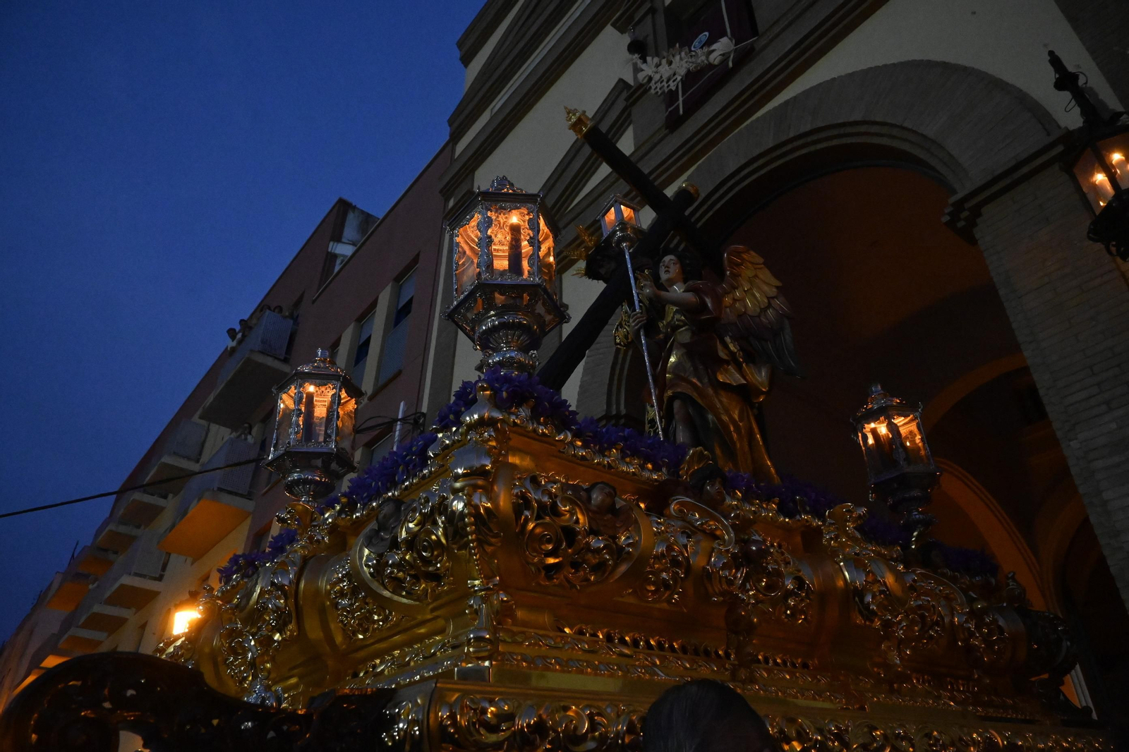 Lunes Santo: Calvario en Huelva, en imágenes