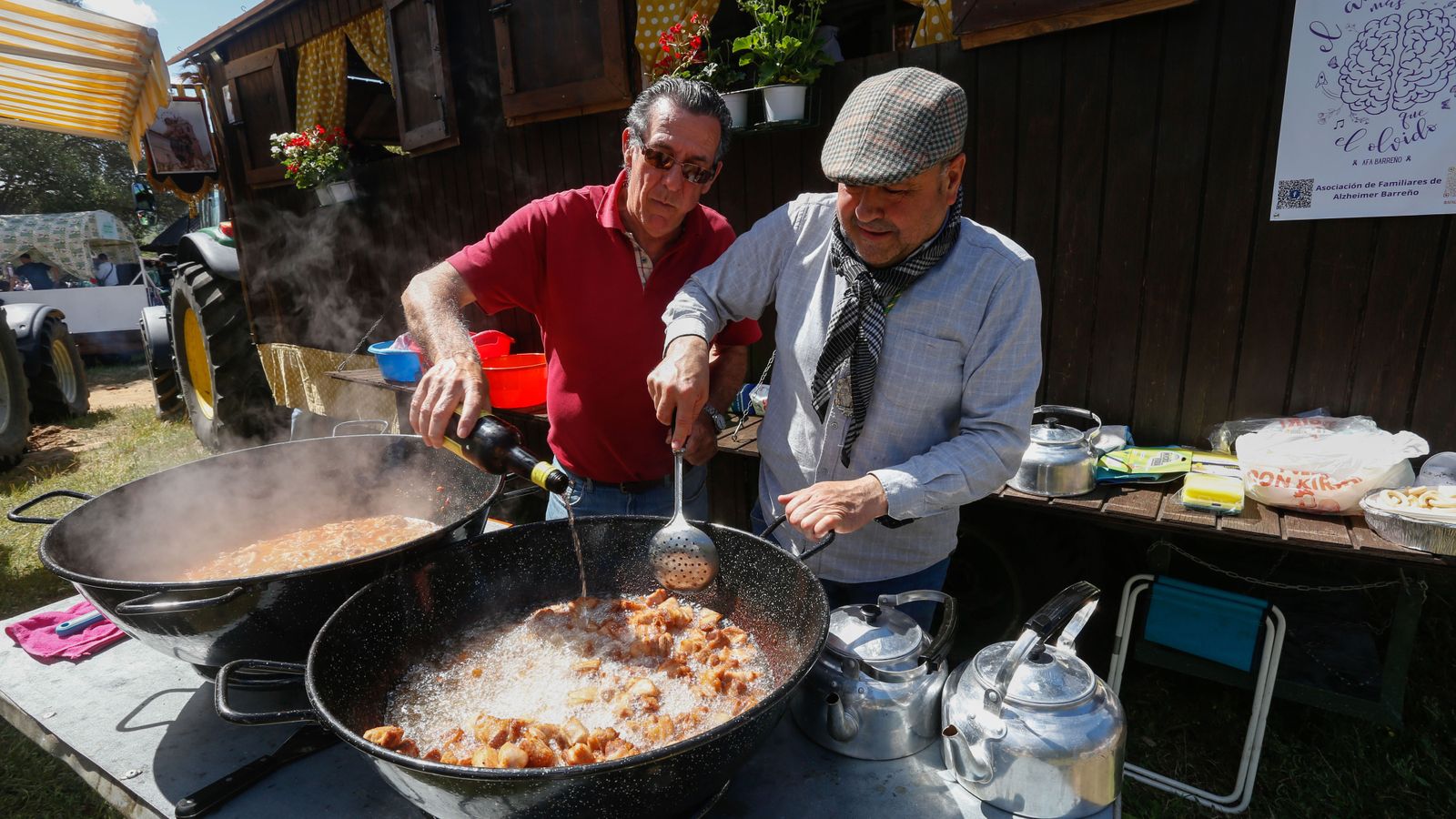 Búscate en las fotos del domingo en la romería de Los Barrios