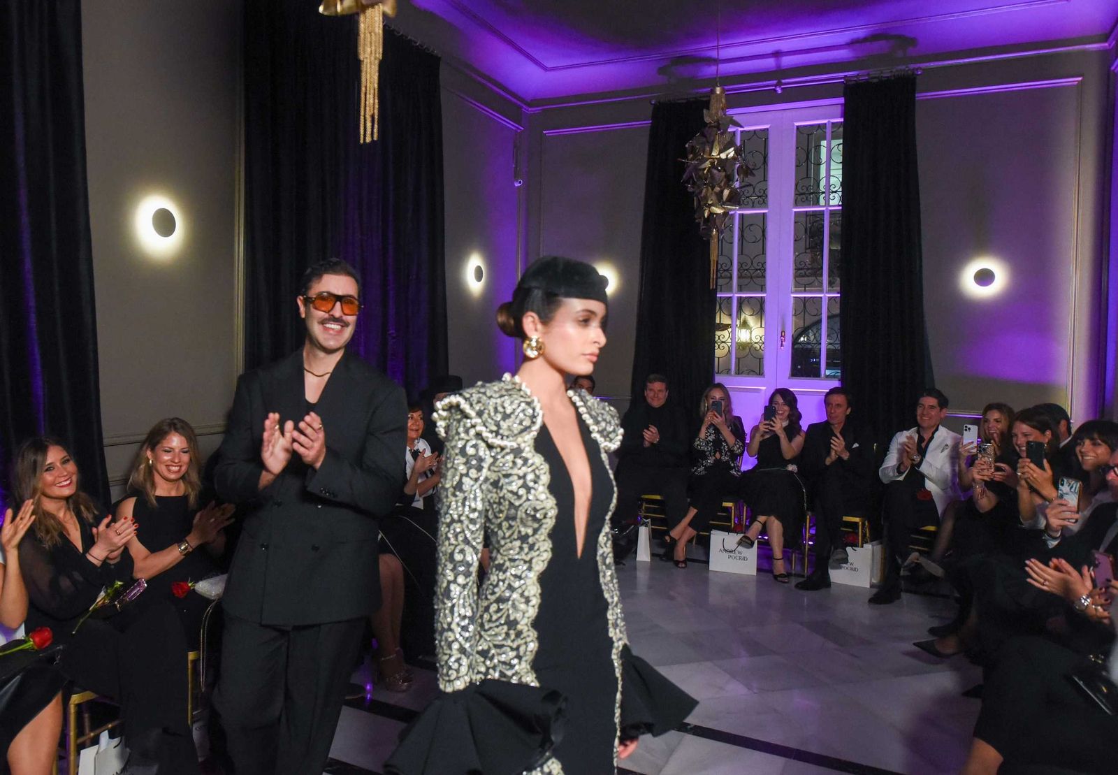 Desfile de Andrew Pocrid en La Casa de Manolete Bistró