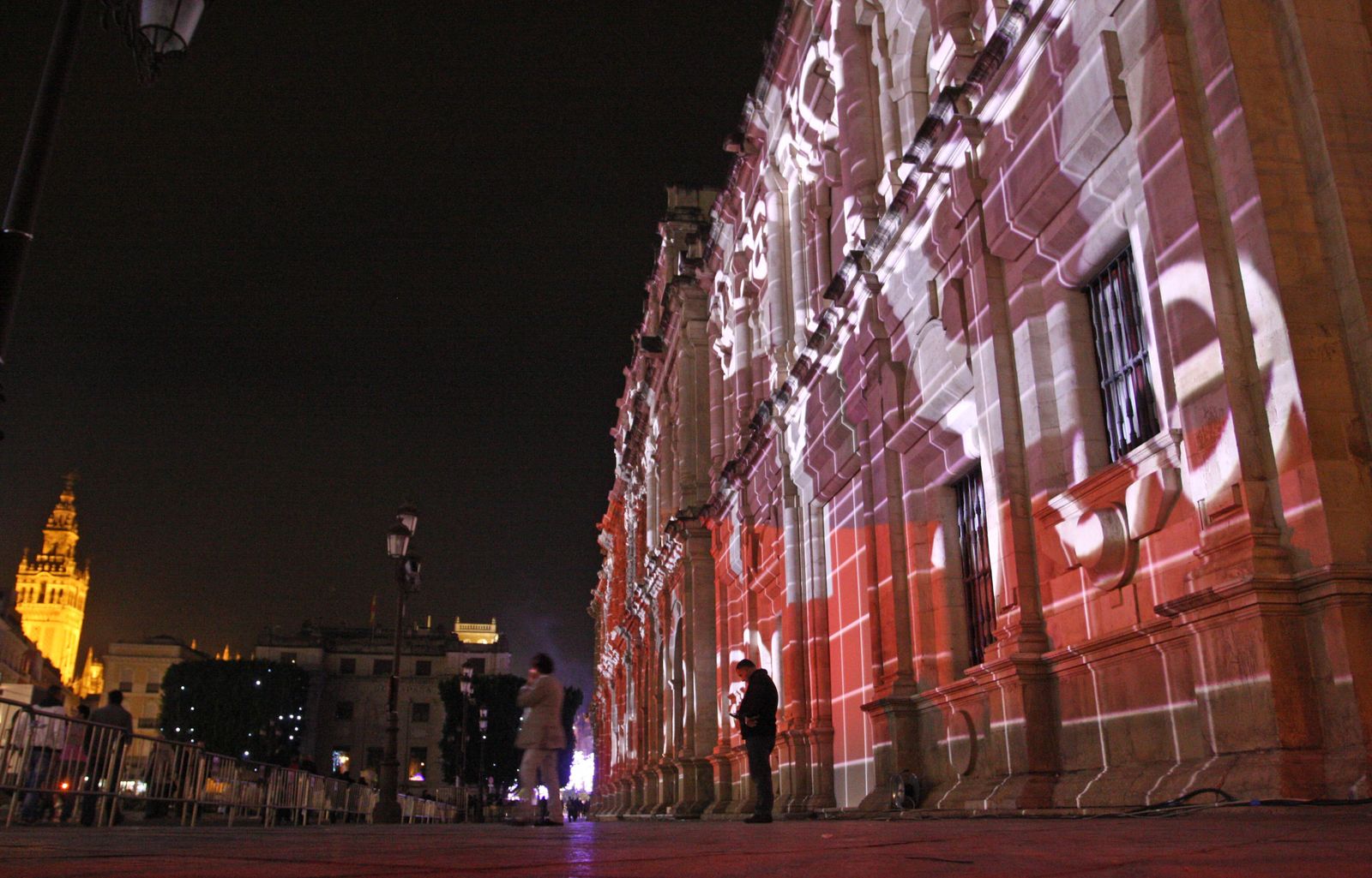 Un ‘mapping’ en la Plaza de San Francisco.