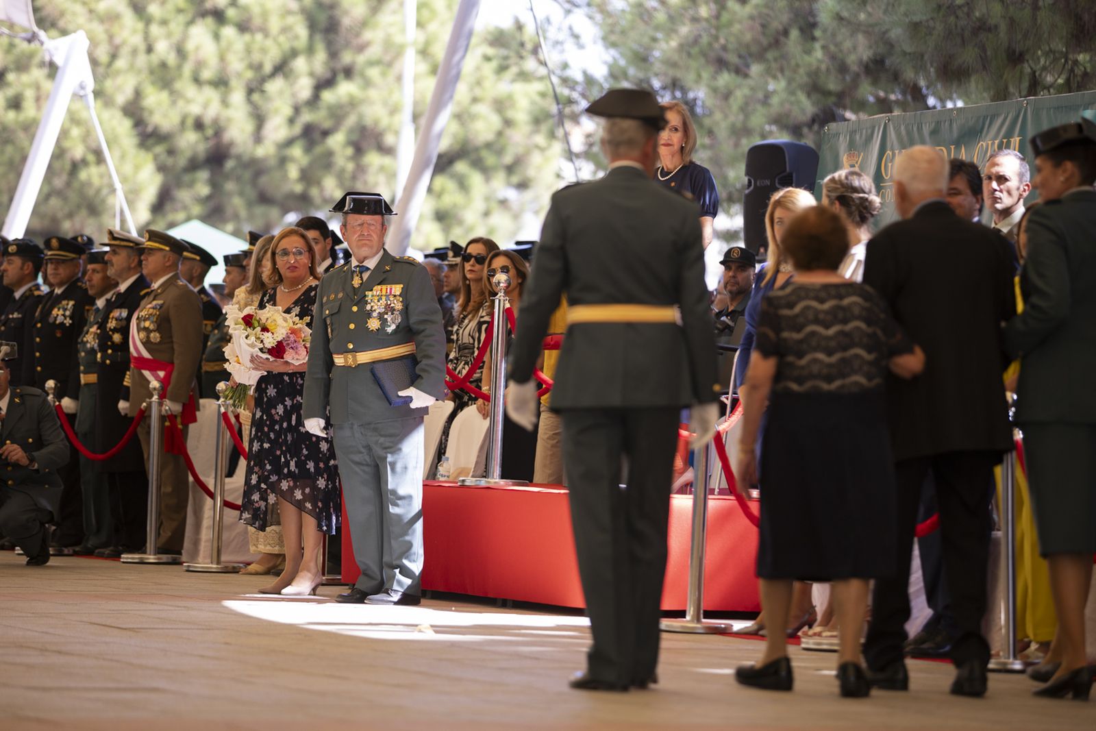 Imágenes de los actos de celebración de la festividad de la patrona de la Guardia Civil, la Virgen del Pilar.