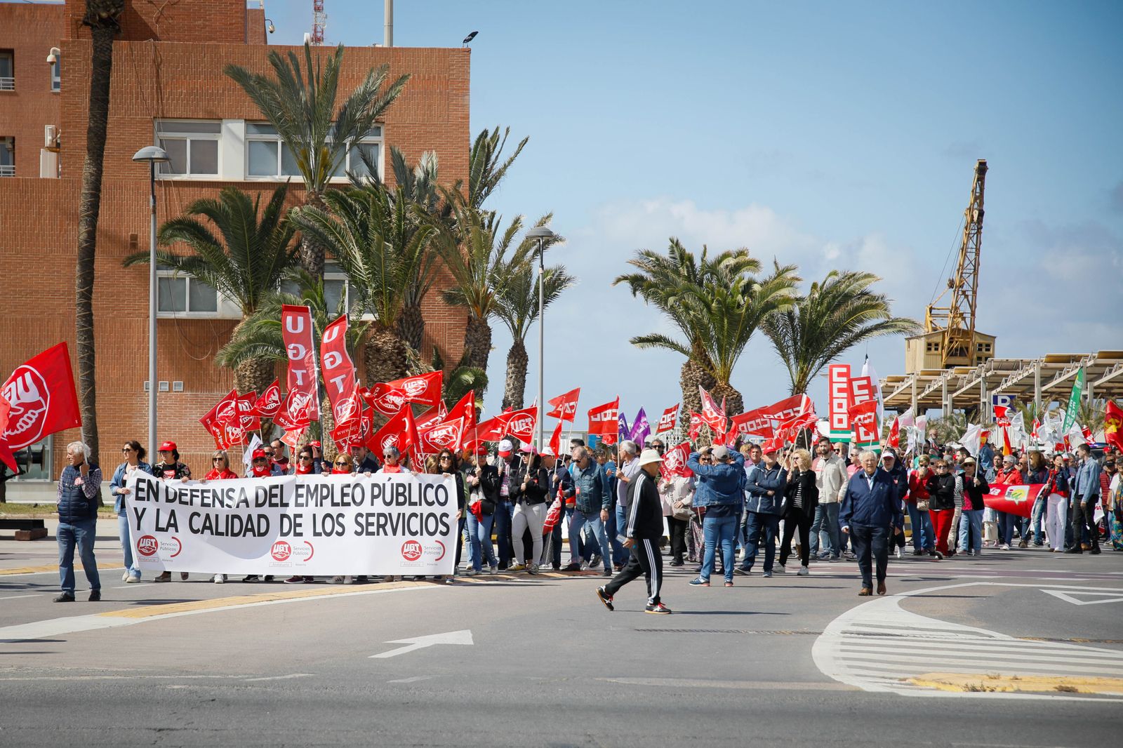 Las imágenes de la manifestación del Día del Trabajador en Almería