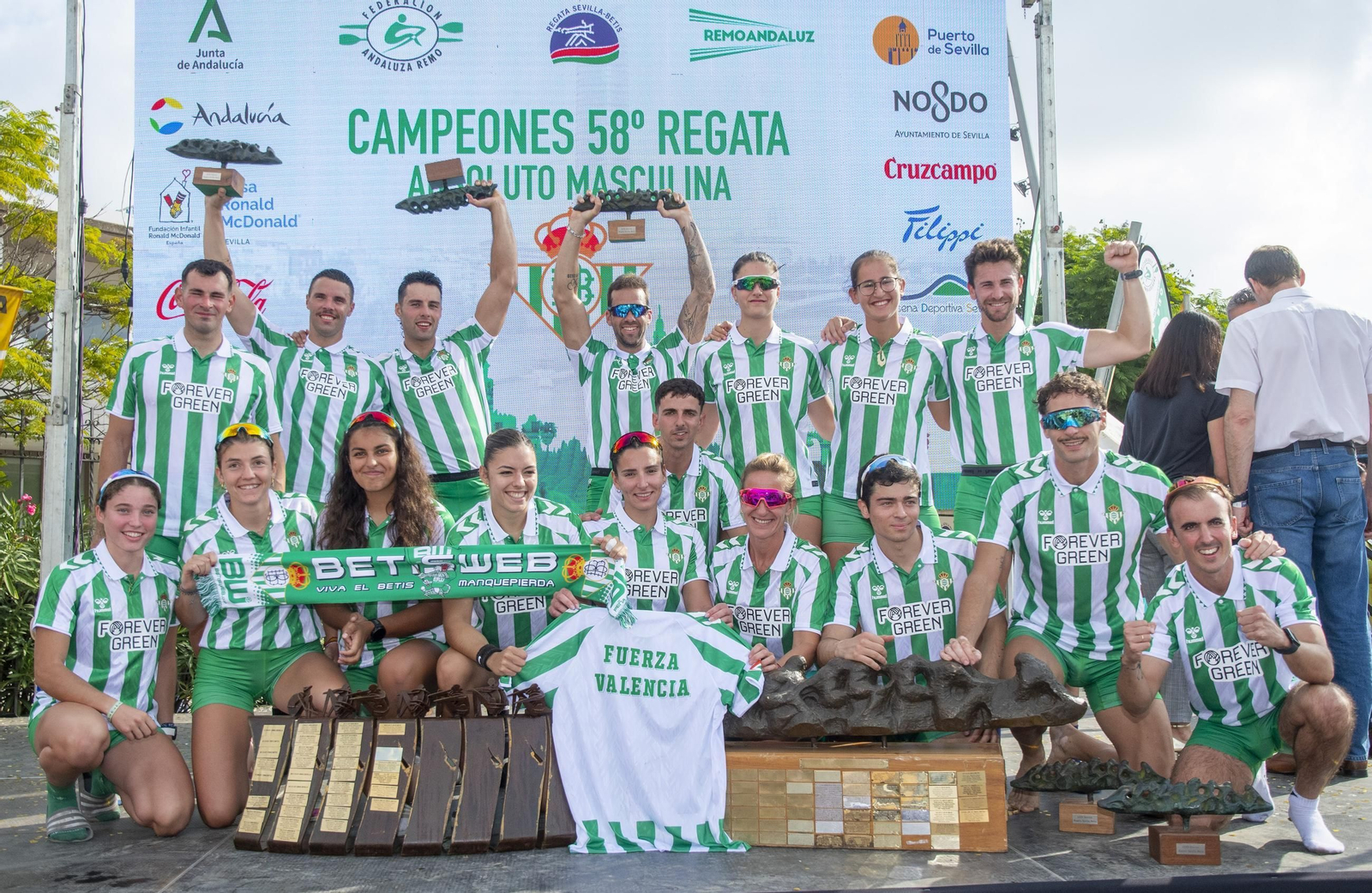 Las fotos de la regata Sevilla-Betis 2024: nuevo triunfo del Betis