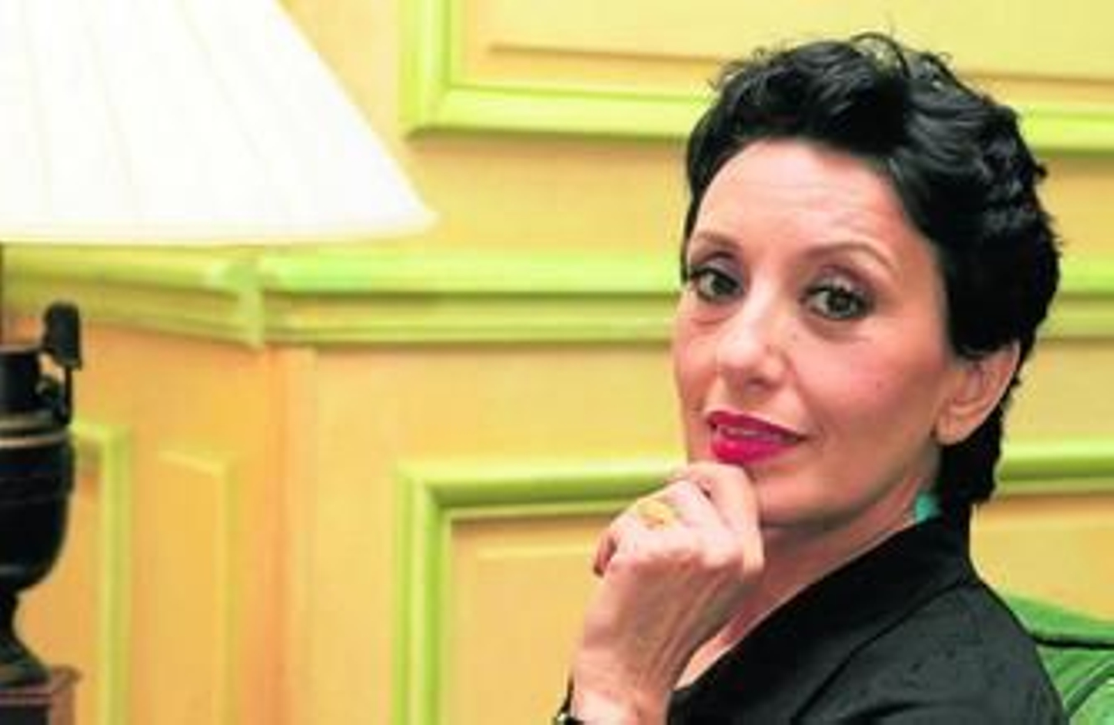 Luz Casal presentó ayer a los medios un nuevo trabajo, un disco recopilatorio.