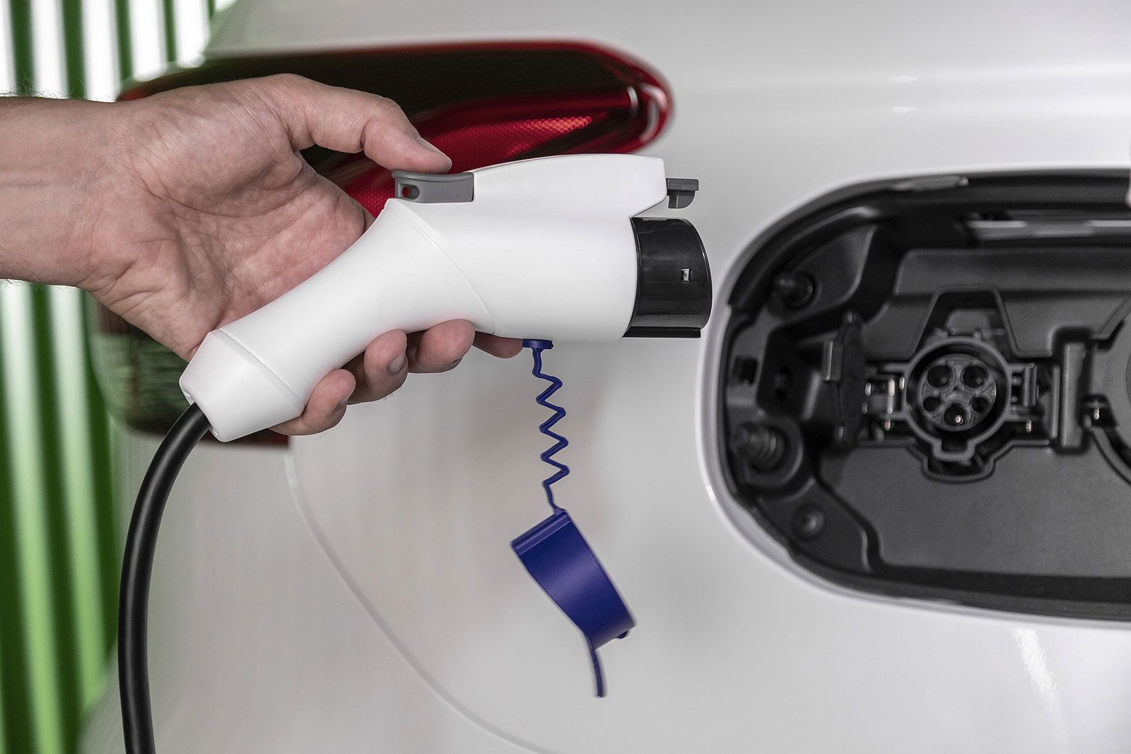 Mitsubishi te explica todas las ventajas sobre la movilidad sostenible en Sevilla