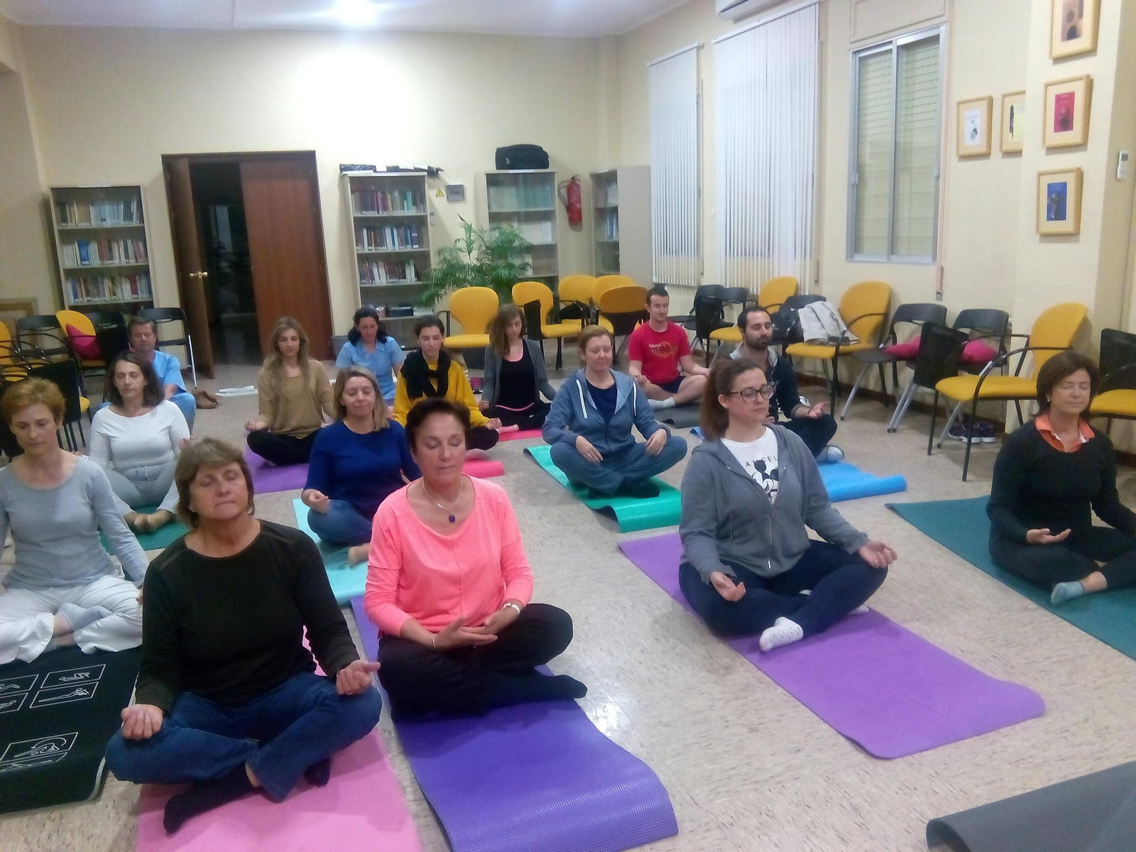 Una de las sesiones de 'mindfullness' impartida en el Reina Sofía.