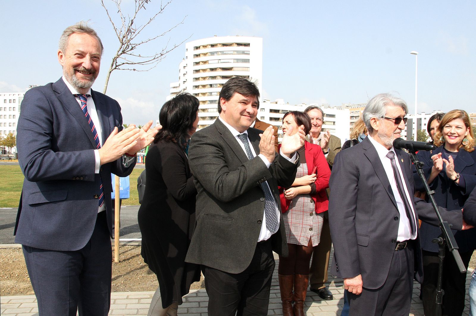 Inauguración de la Calle Doctor Cristóbal Gangoso, en imágenes