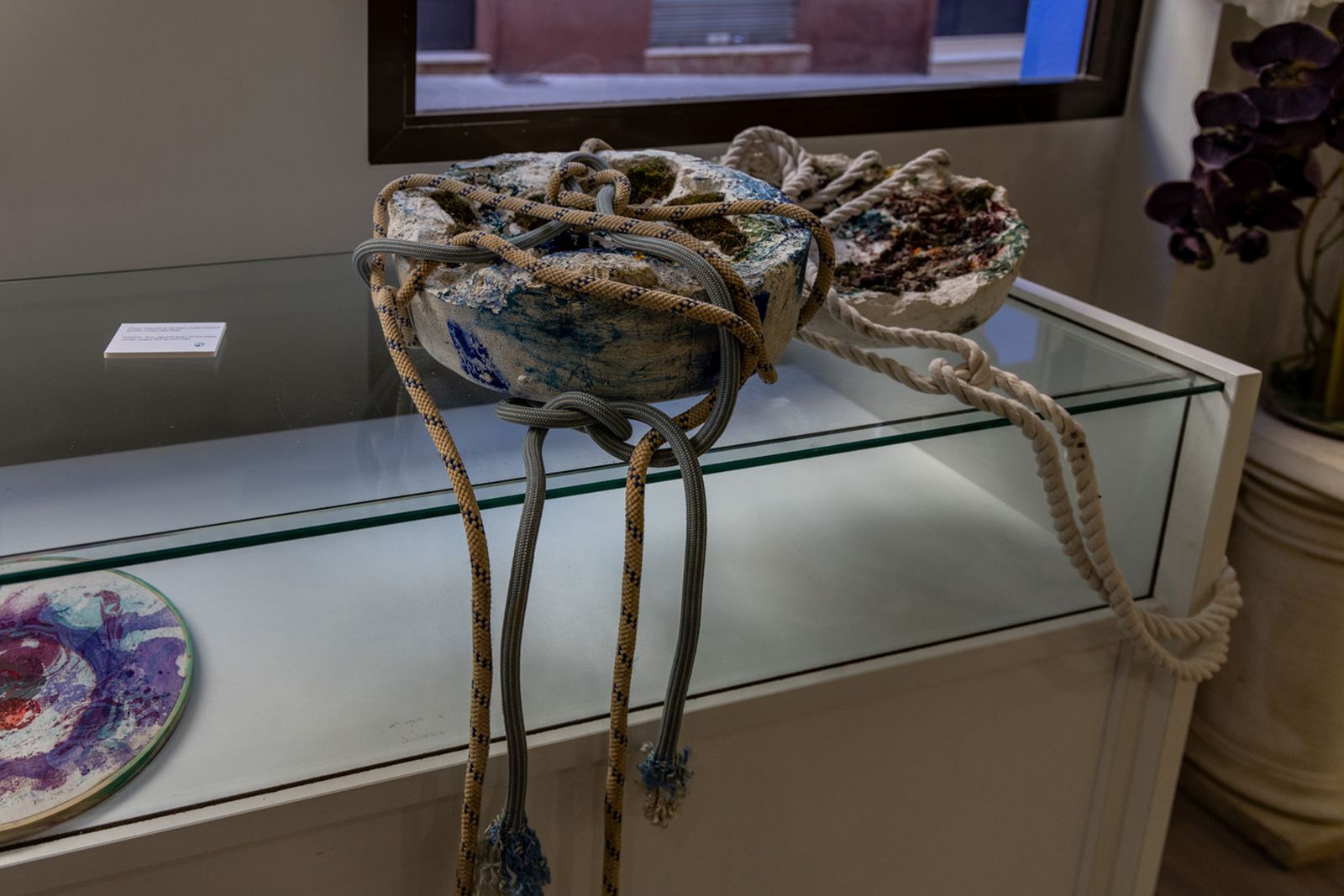 Tres artistas y un destino: ‘Telúrico_est’ trae a Jaén la experimentación de la plástica contemporánea, en imágenes