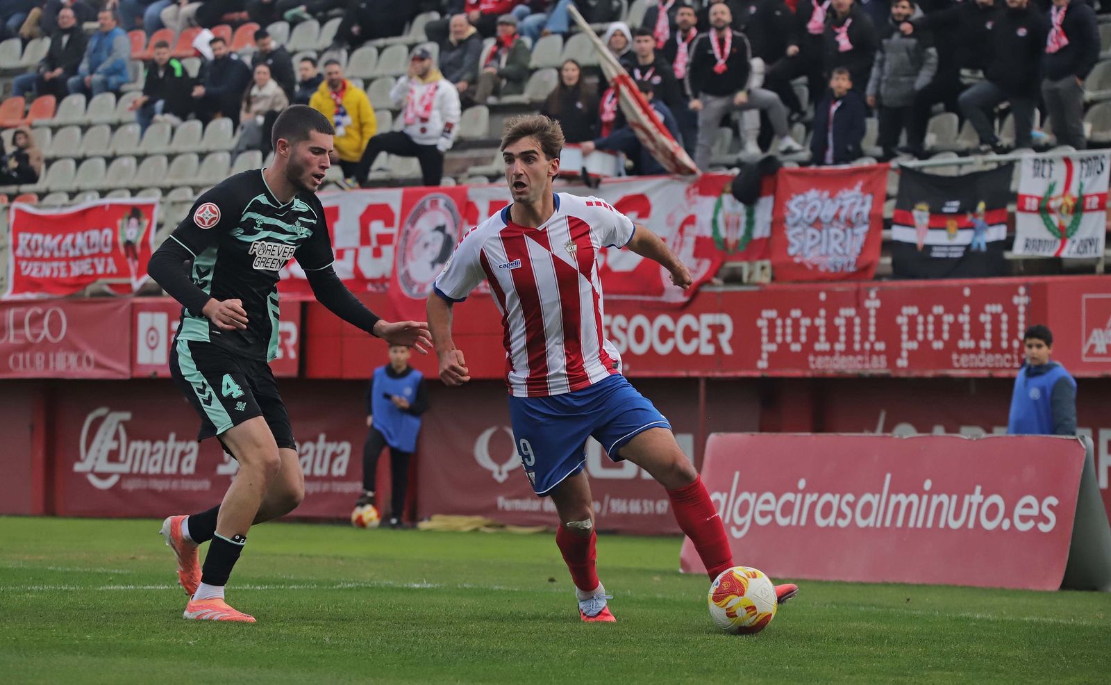 Las mejores fotos del Algeciras - Betis Deportivo de Primera Federación