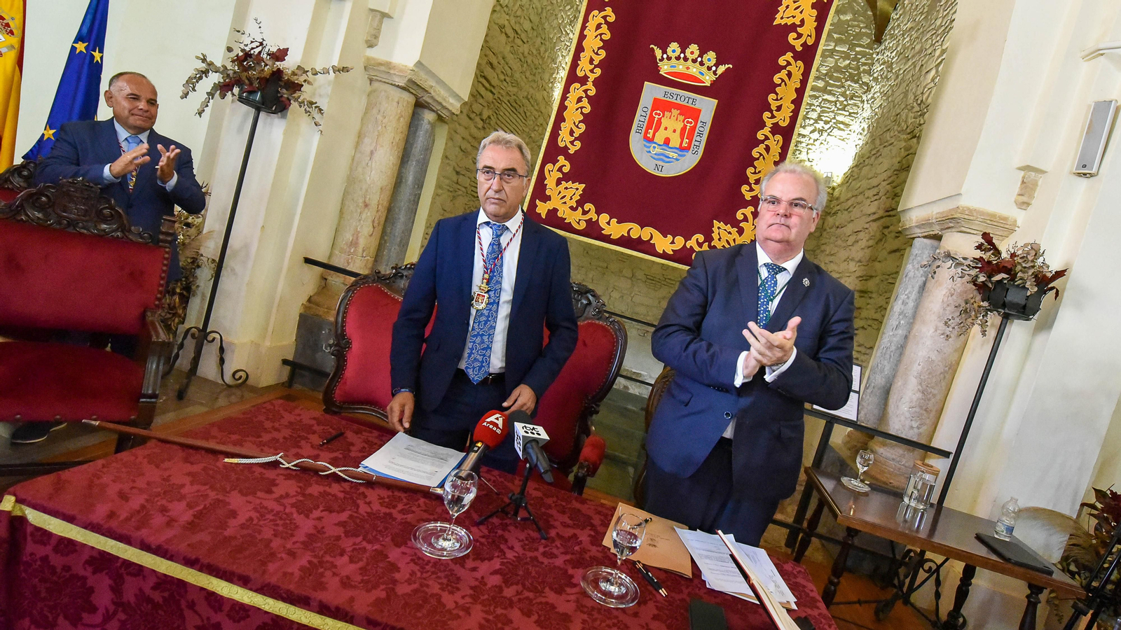 La investidura de Jóse Antonio Santos como Alcade de Tarifa, en imágenes