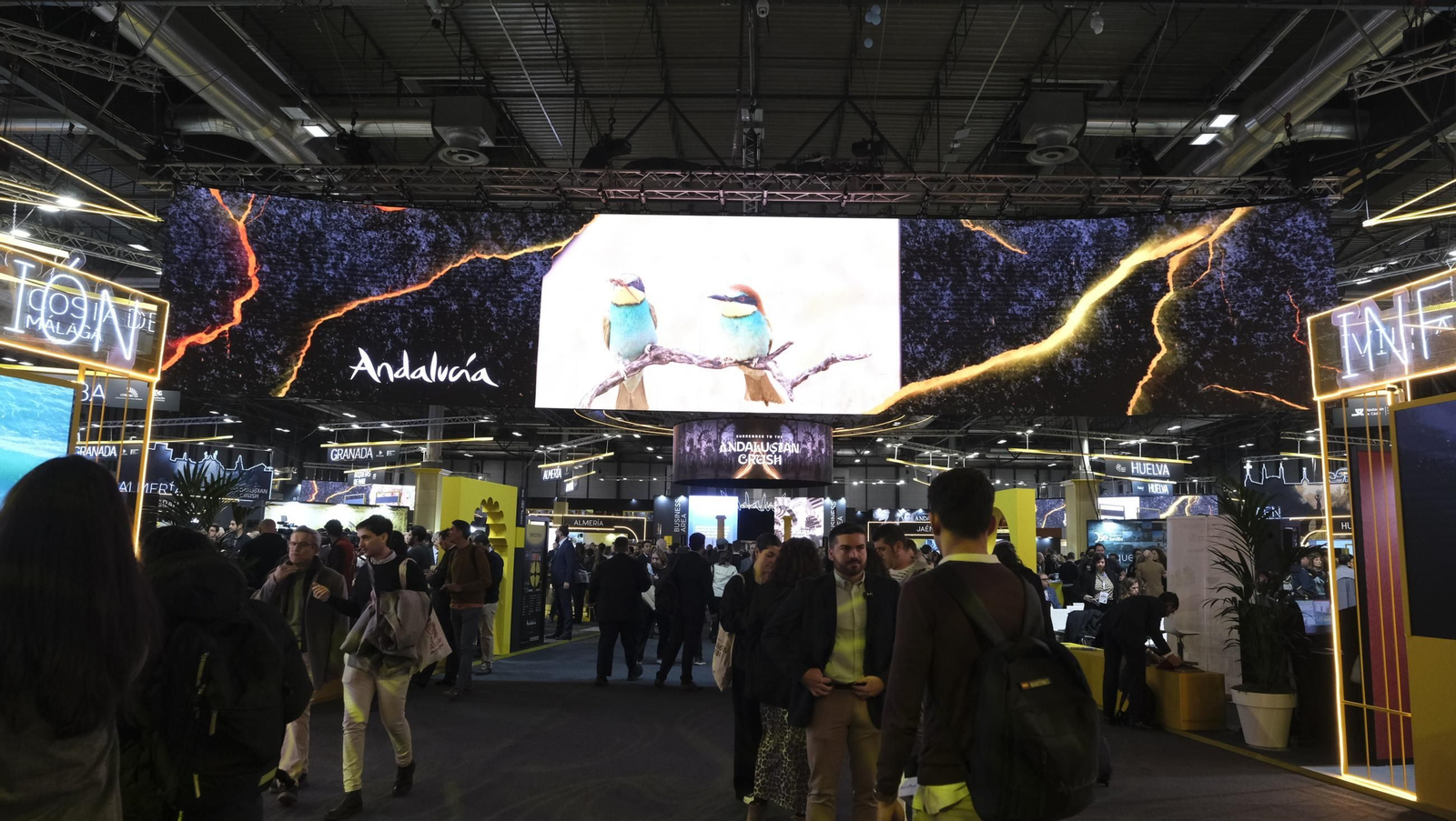 Las imágenes del segundo día de FITUR 2025, en Madrid