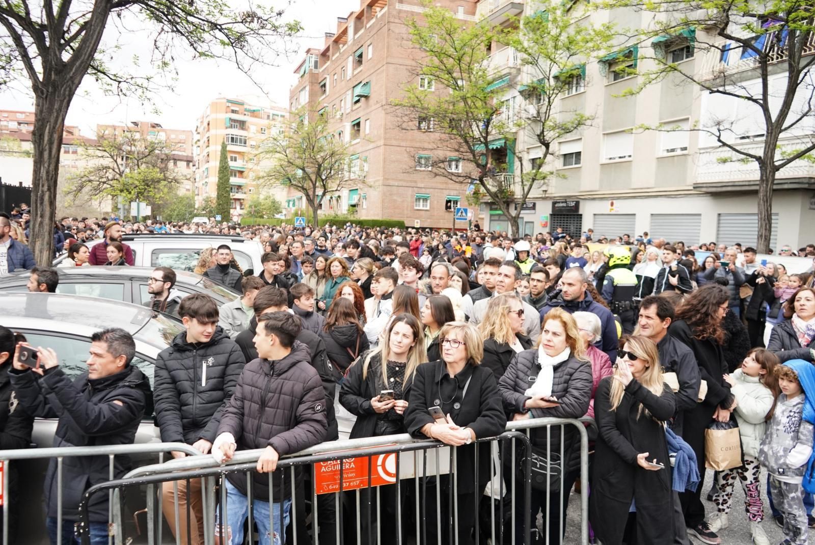 Salesianos abre las puertas a un Jueves Santo normal en Granada