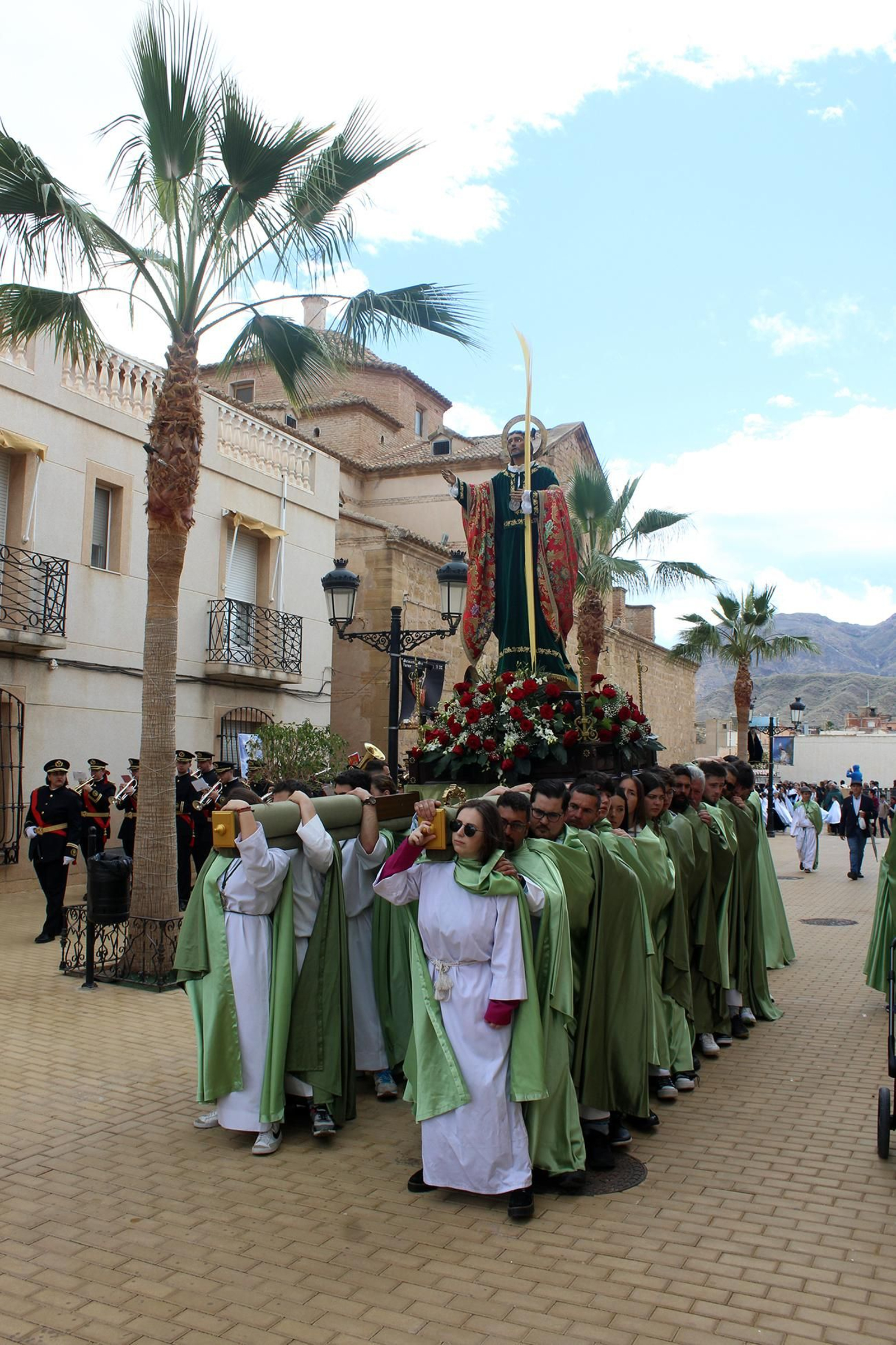 Las imágenes del Domingo de Resurrección en Turre: carreras de San Juan