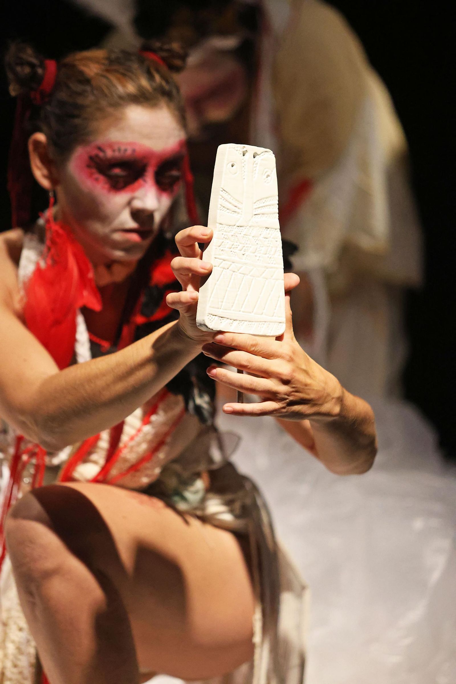 Imágenes de la clausura de la exposición 'Ídolos. Miradas milenarias desde el extremo suroccidental de Europa'