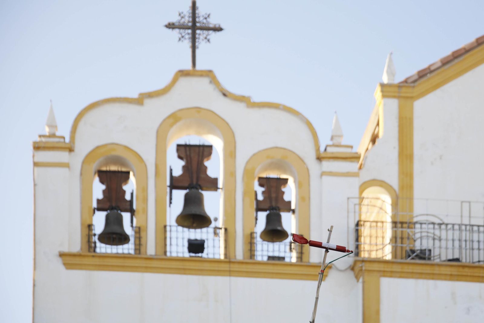 Las imágenes de la misa vespertina y procesión del Cristo de la Luz de Dalías