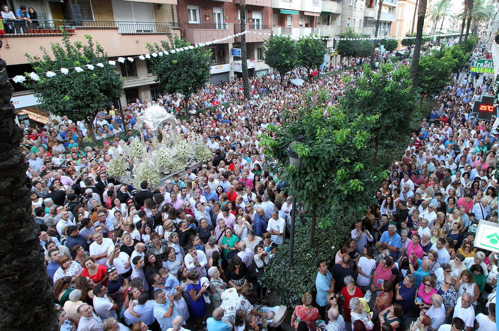 Imágenes del traslado de la Virgen de la Cinta desde la catedral hasta su santuario