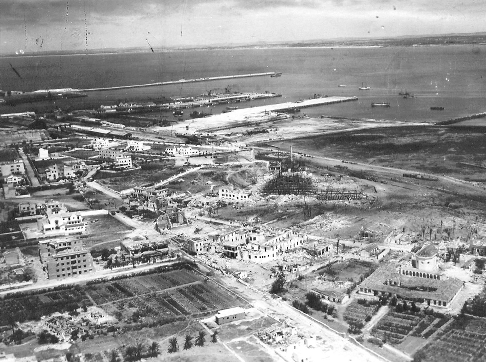 Imágenes de la explosión de Cádiz de 1947.