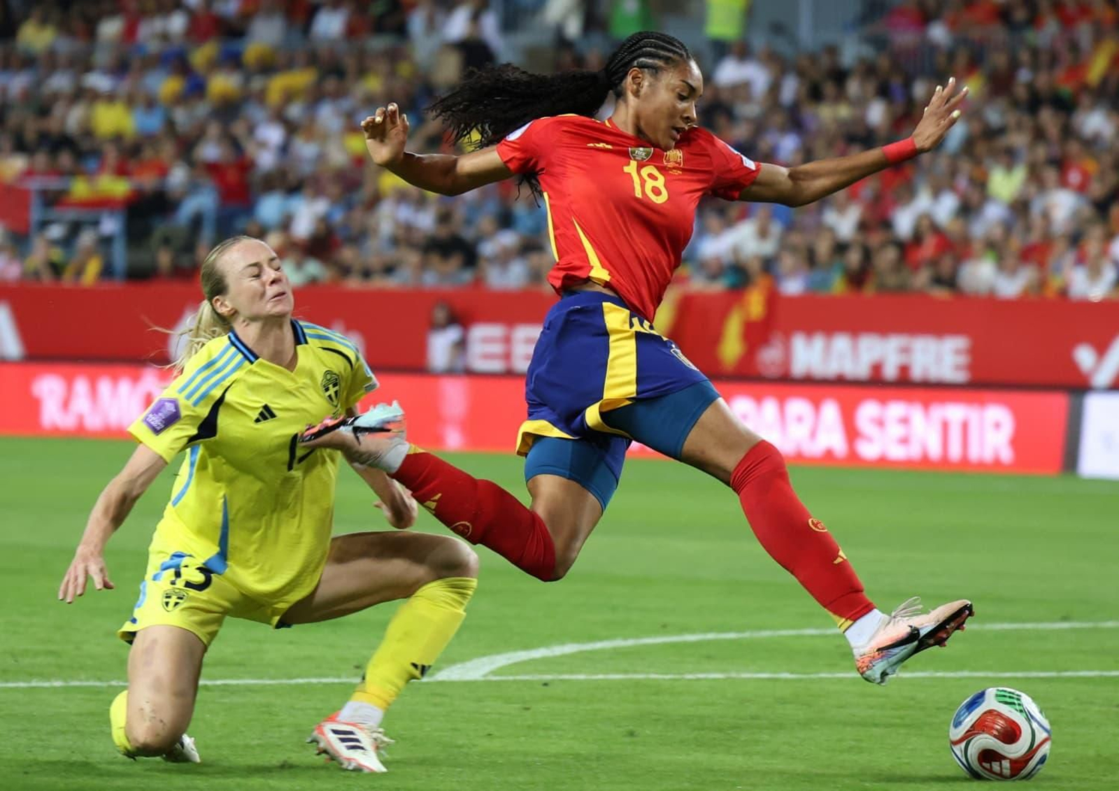 El España-Suecia de Málaga, en fotos