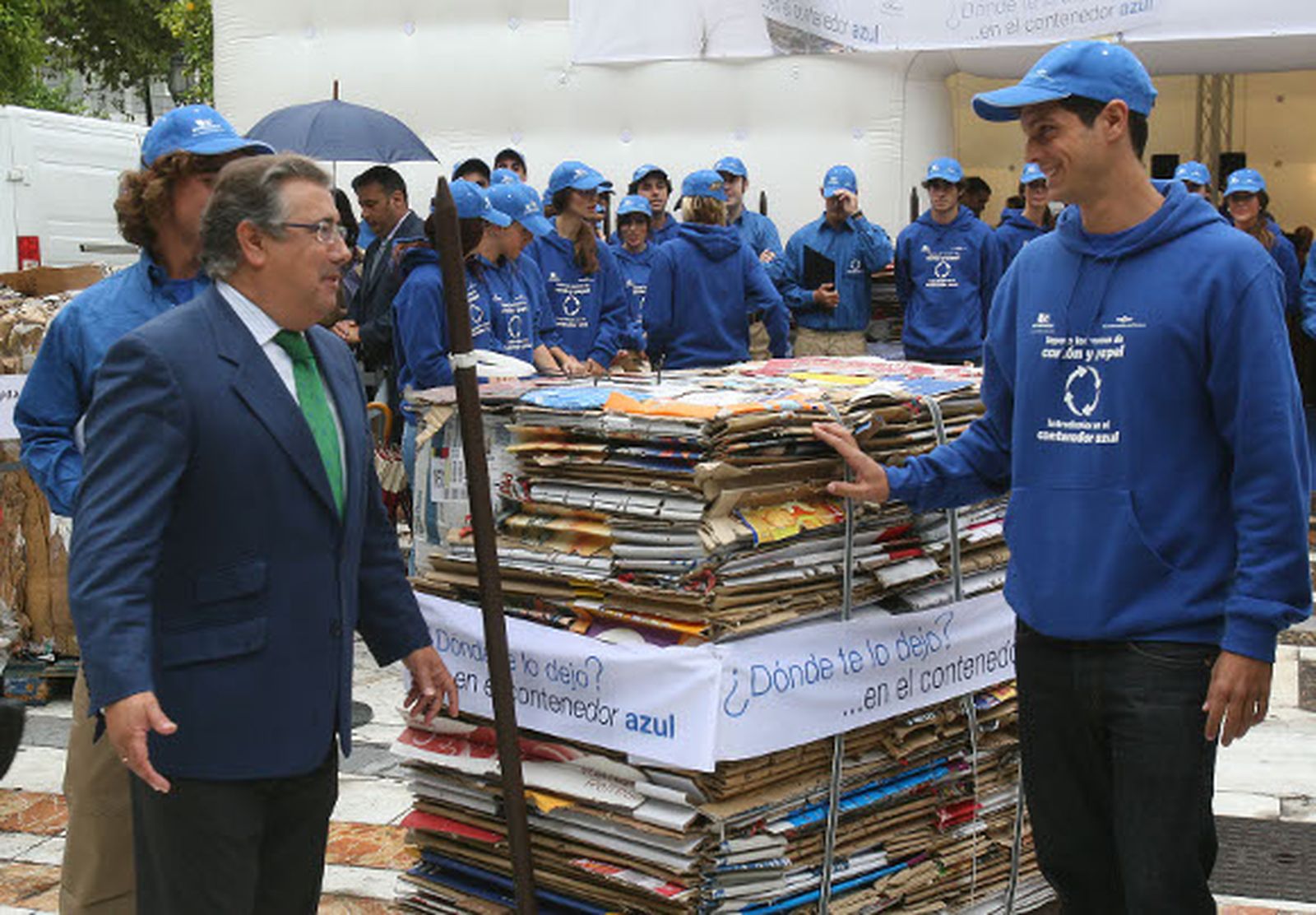 Zoido insiste en que los empleados de Lipasam cobran "religiosamente"