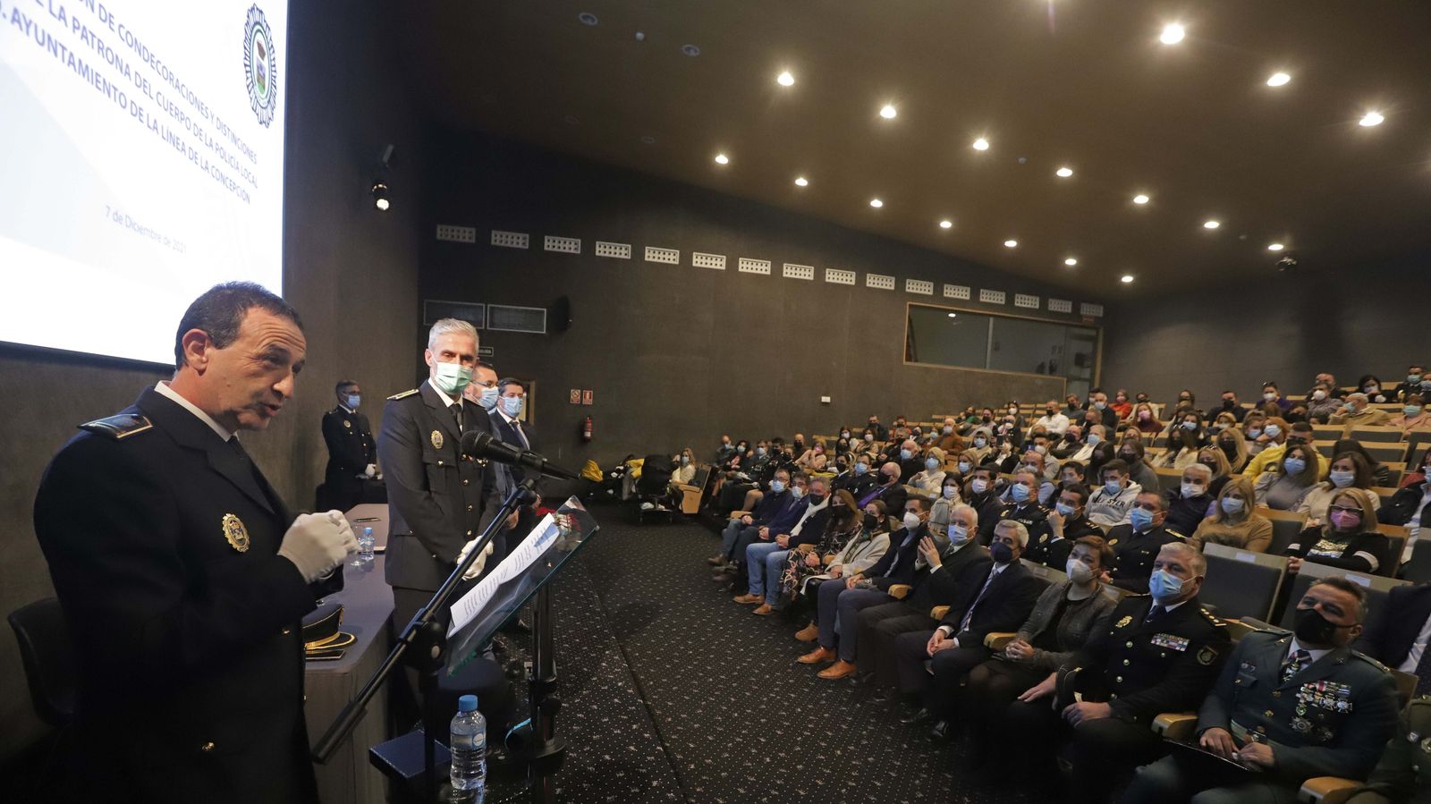 Fotos de la entrega de condecoraciones y reconocimientos de la Policía Local de La Línea