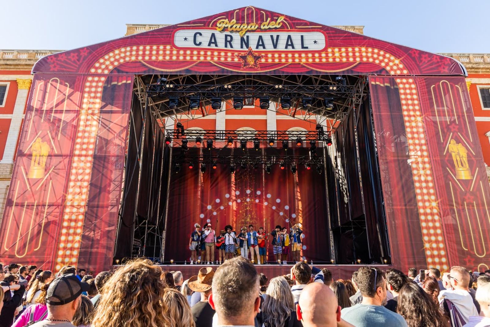 Las imágenes del sábado de Carnaval en San Fernando