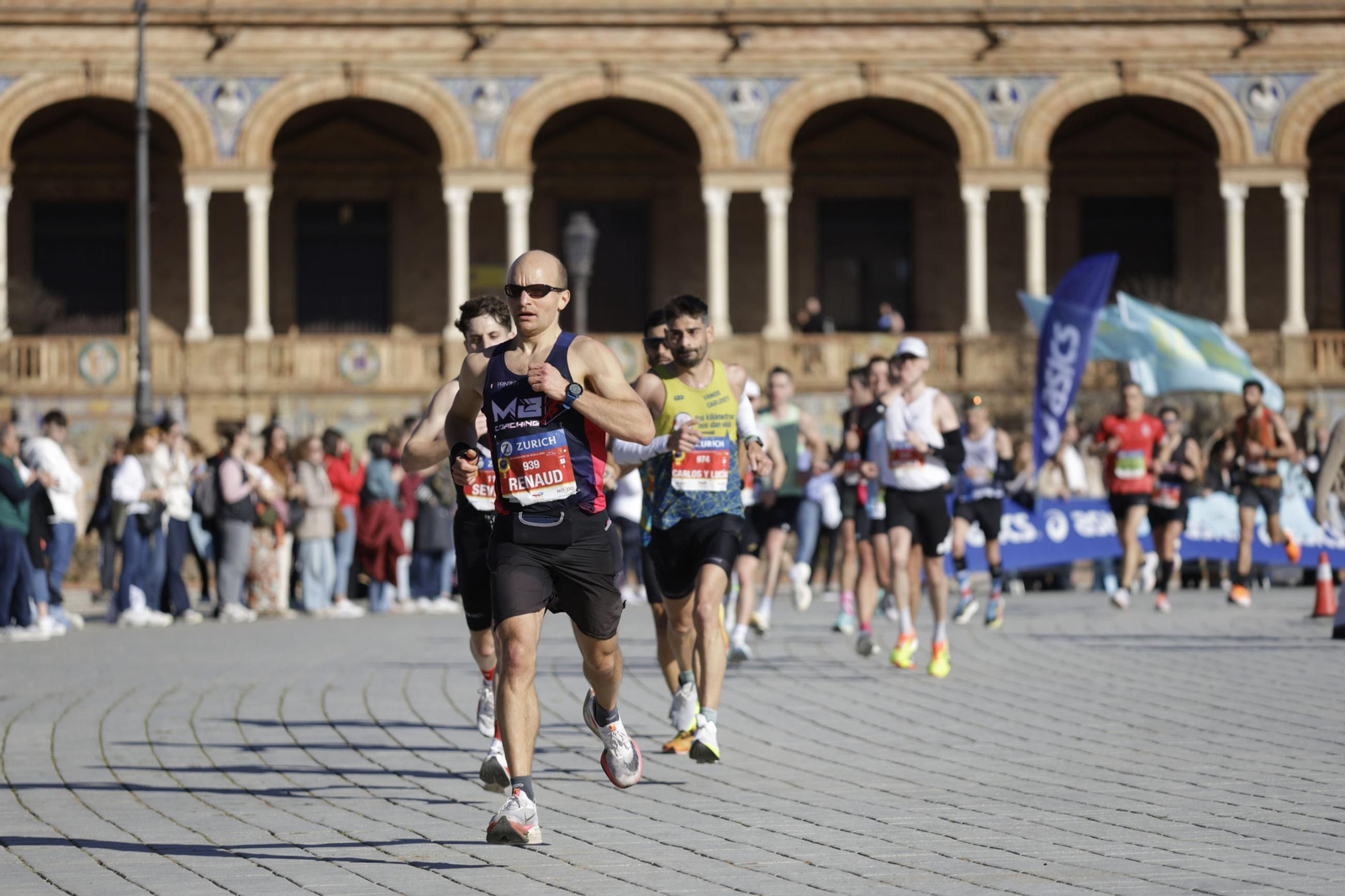 Búscate en el Zurich Maratón de Sevilla 2025