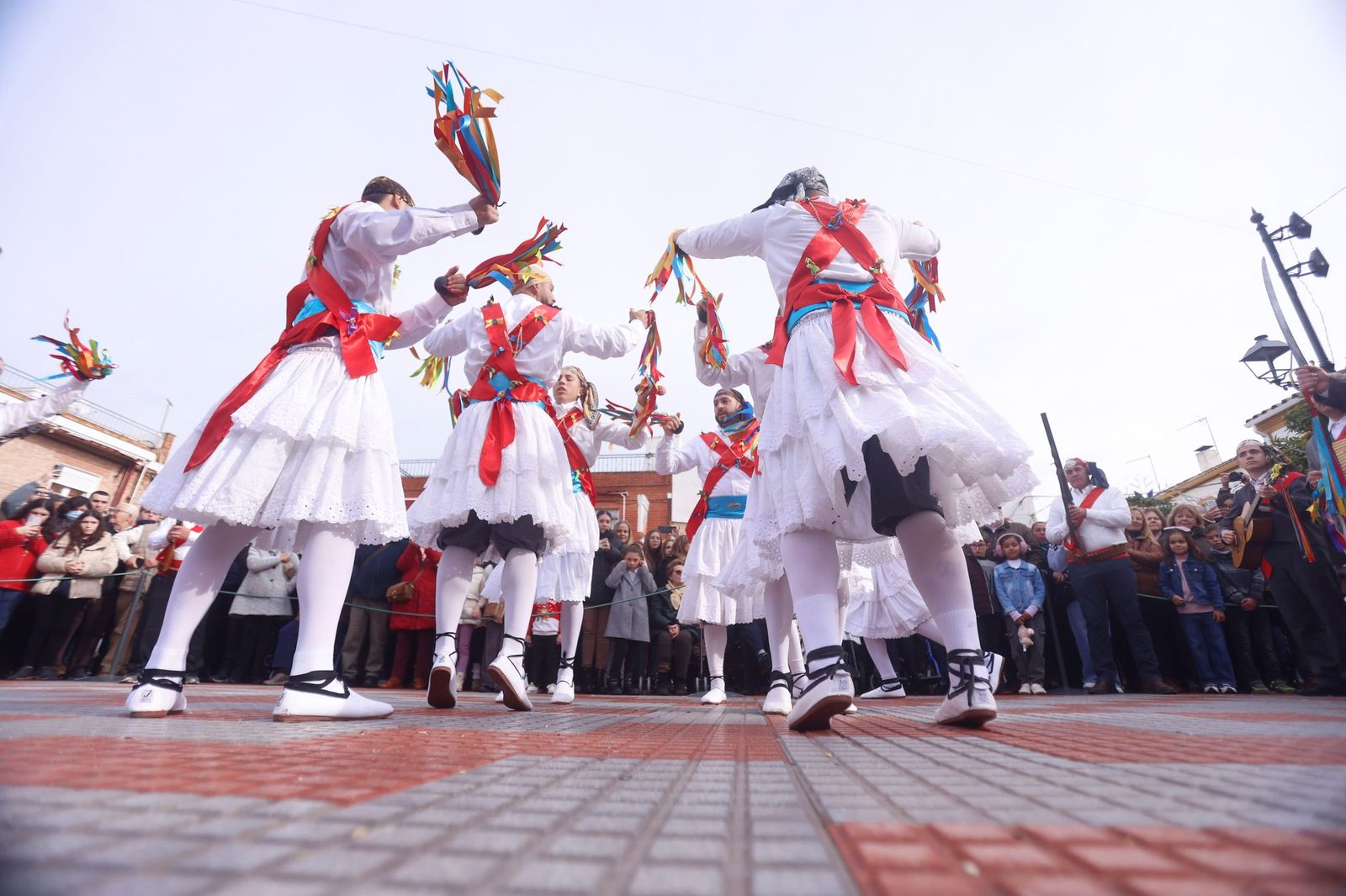 Las mejores imágenes de la Danza de los Locos y el Baile del Oso de Fuente Carreteros