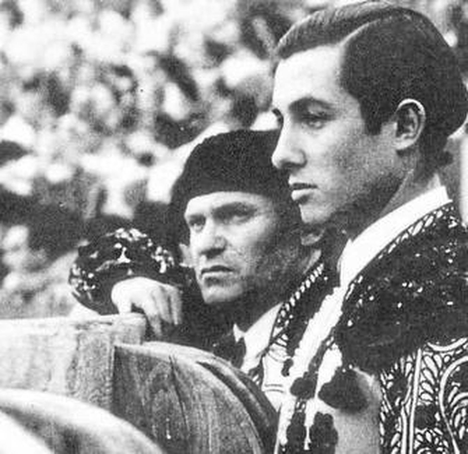 El diestro Pepín Martín Vázquez, en primer plano,  en una de sus tardes.