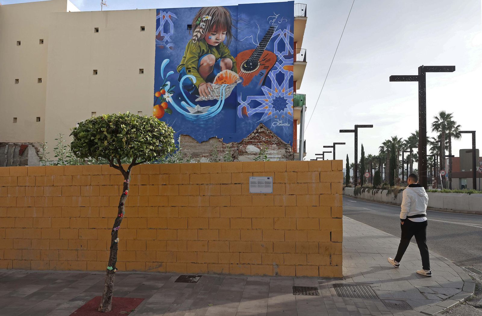 Fotos de los murales ganadores del primer Festival de Arte Urbano del Barrio de la Caridad en Algeciras