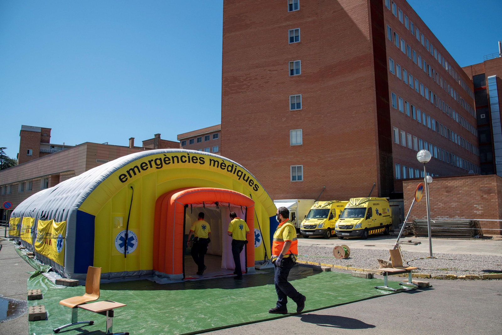 Hospital de campaña instalado en Lleida