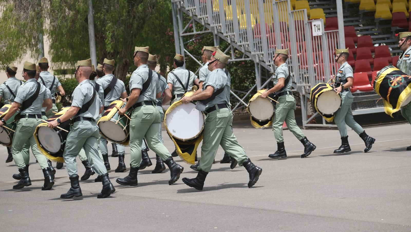Visita de la Ministra de Defensa Margarita Robles a La Legión Española, en Viator