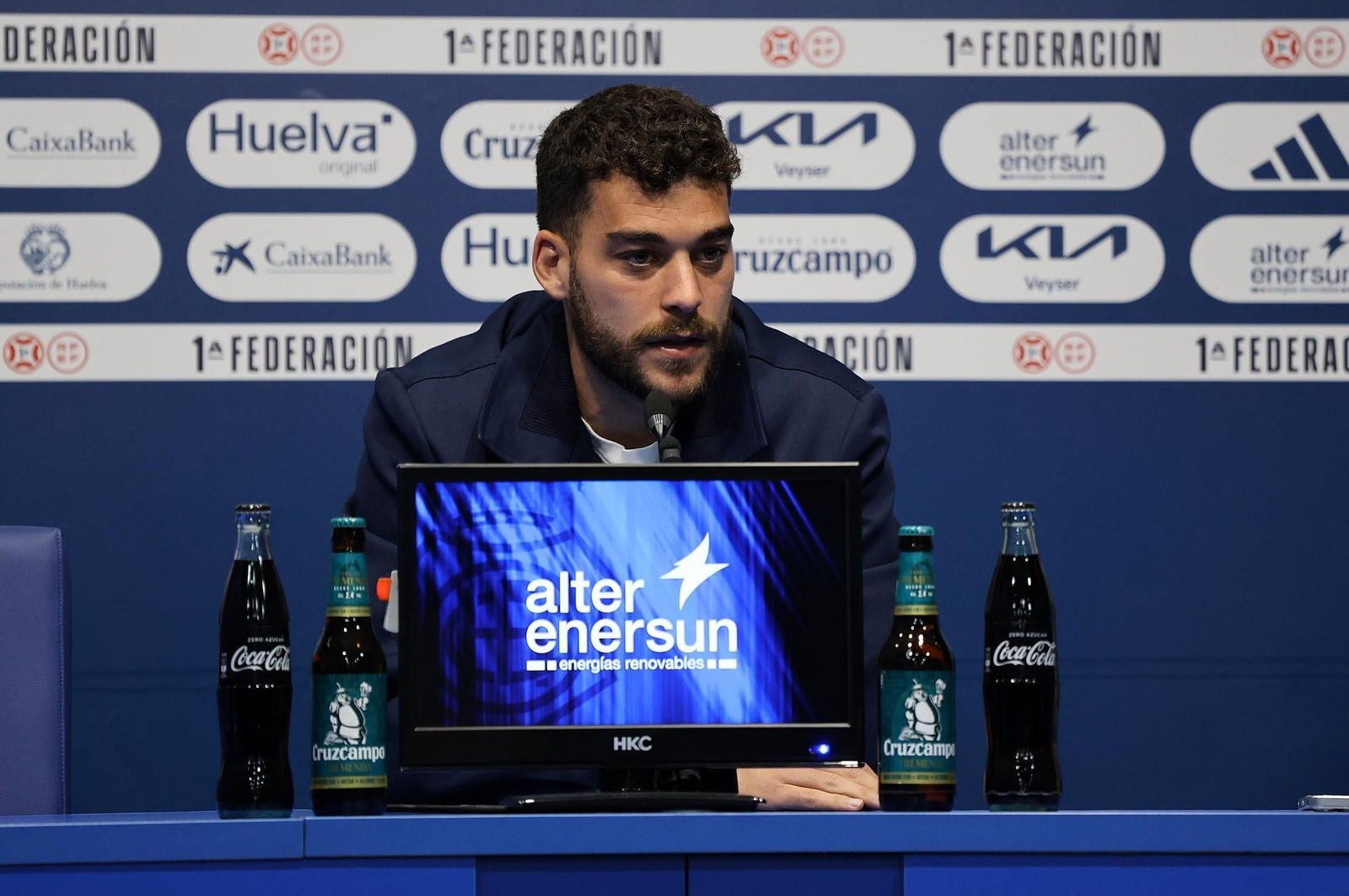 Luis Alcalde en una rueda de prensa esta temporada.