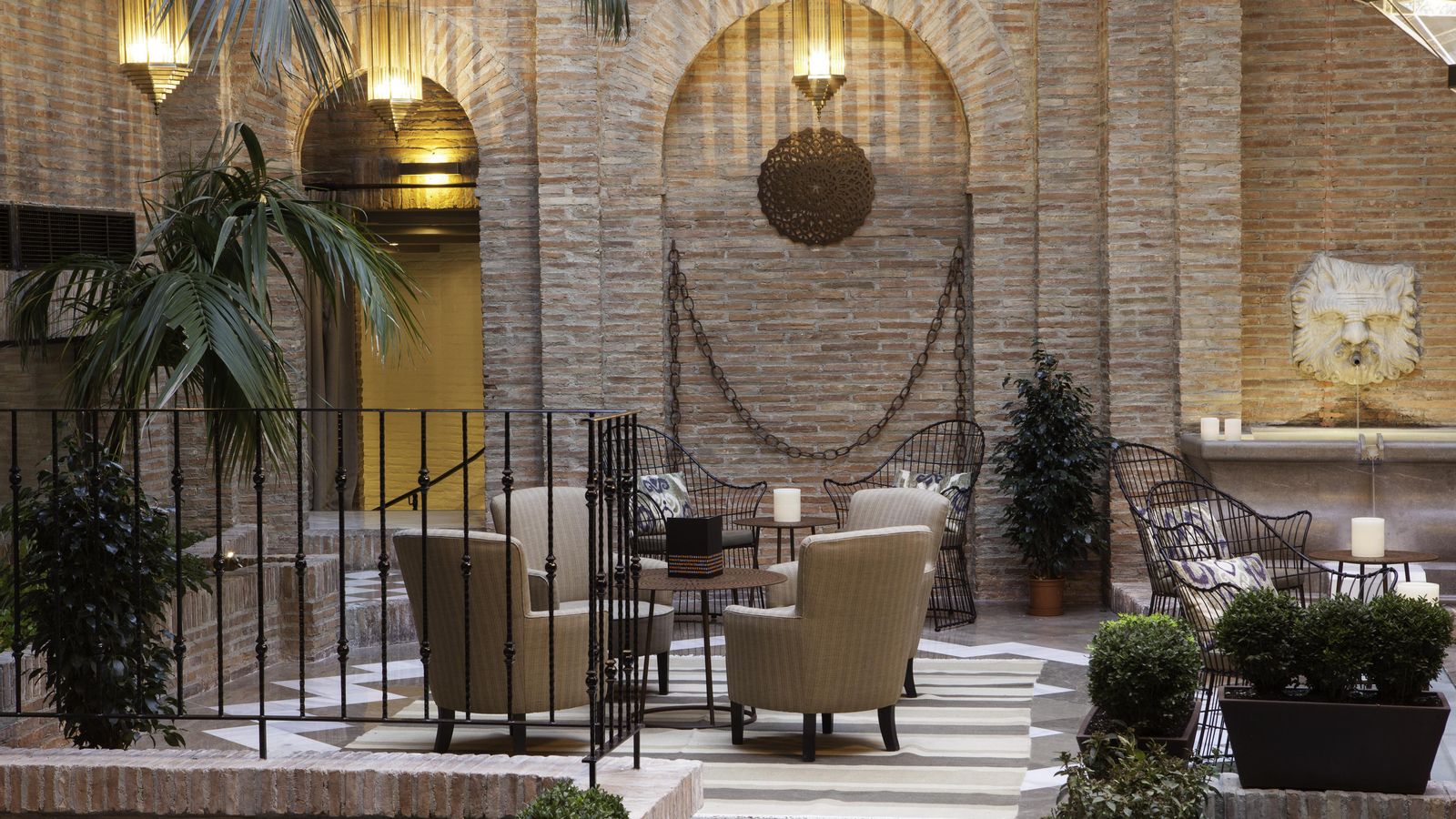 Patio del hotel Vincci Albayzín