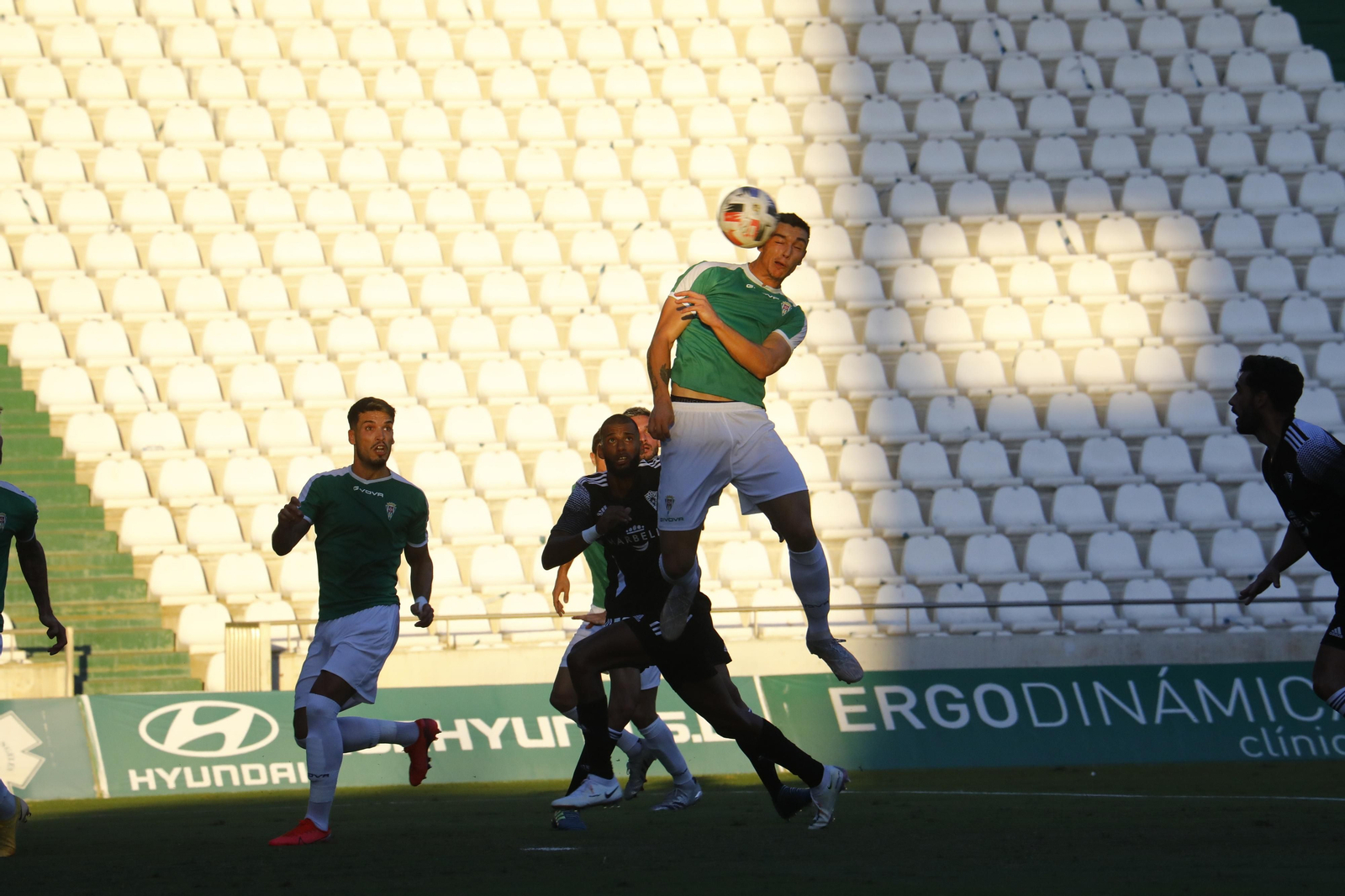 El amistoso entre el Córdoba CF y el Marbella, en imágenes