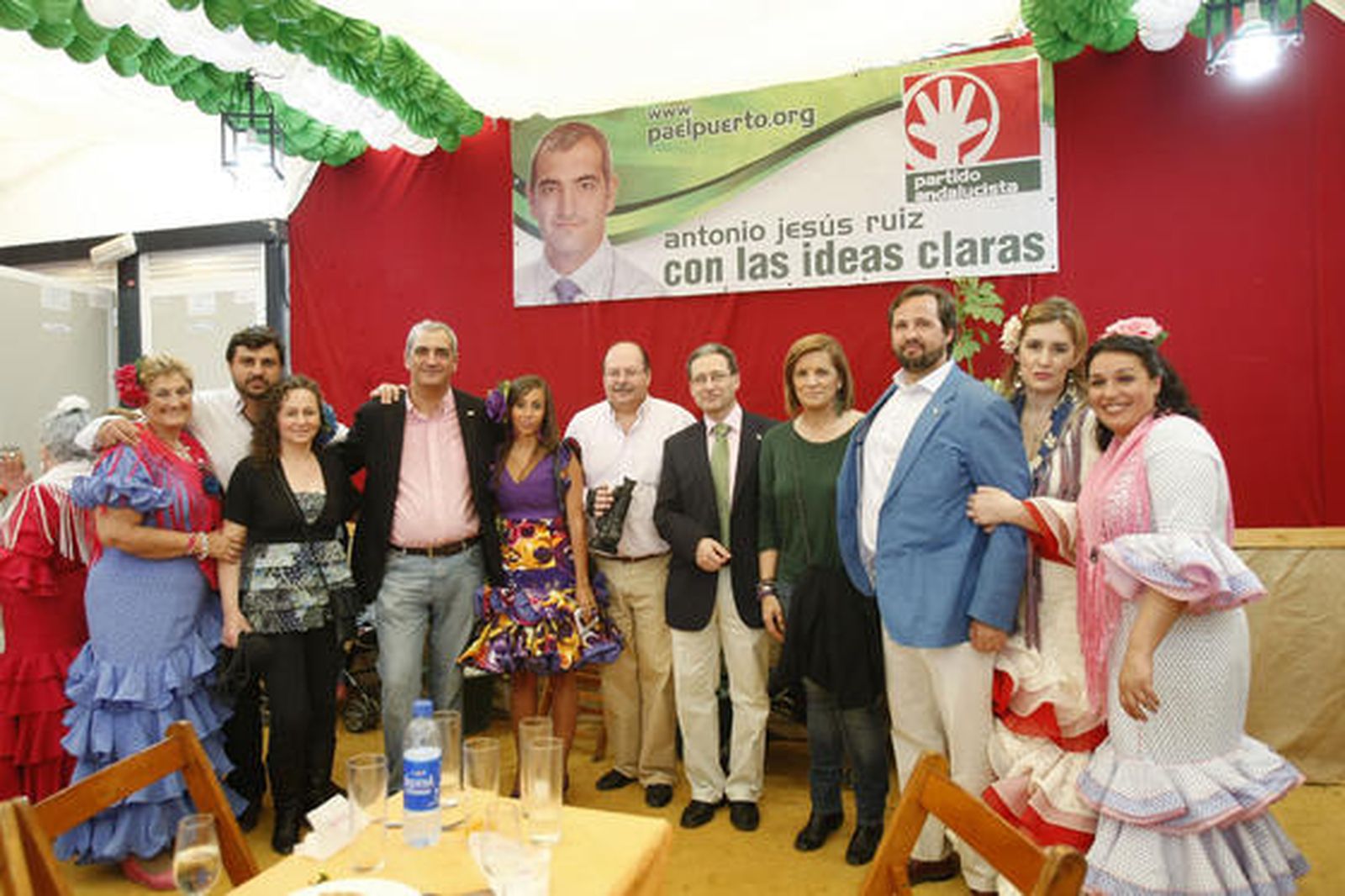 Algunos de los miembros de la ejecutiva local del Partido Andalucista. Entre ellos, los ediles Antonio J. Ruiz, Carlos Coronado, MºAntonia Martínez y Jesús González Beltrán. 

Foto: Fito Carreto