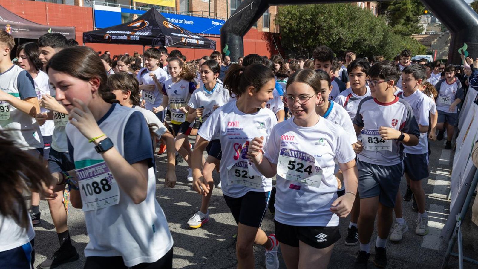 La carrera escolar de “La Gloria” que aúna inclusión y solidaridad, en imágenes