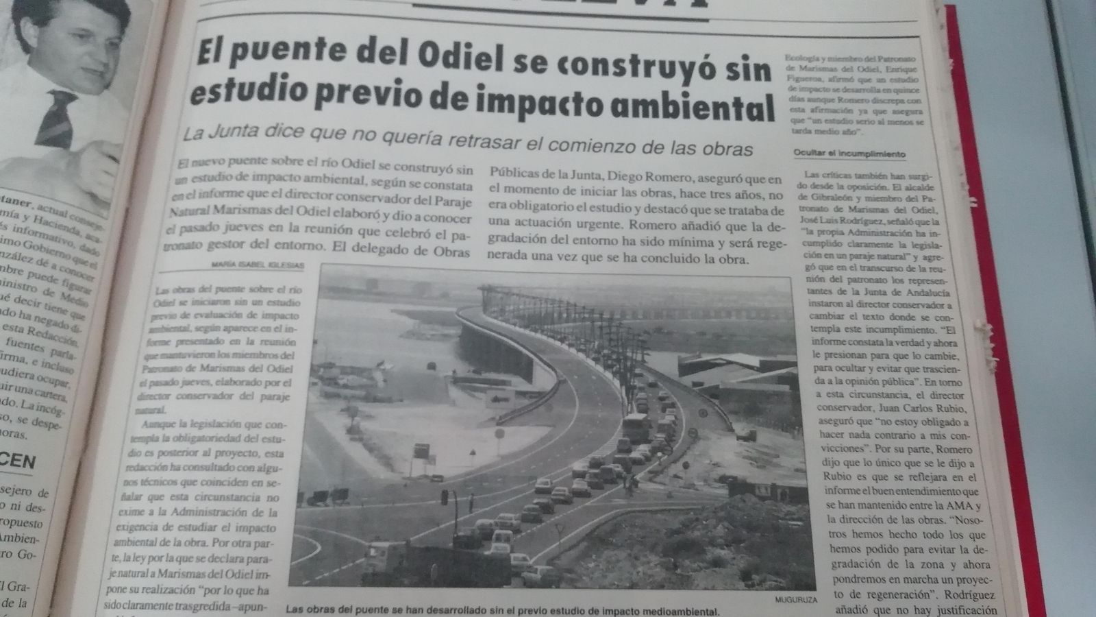 Noticia en el periódico. Noticia en el periódico.