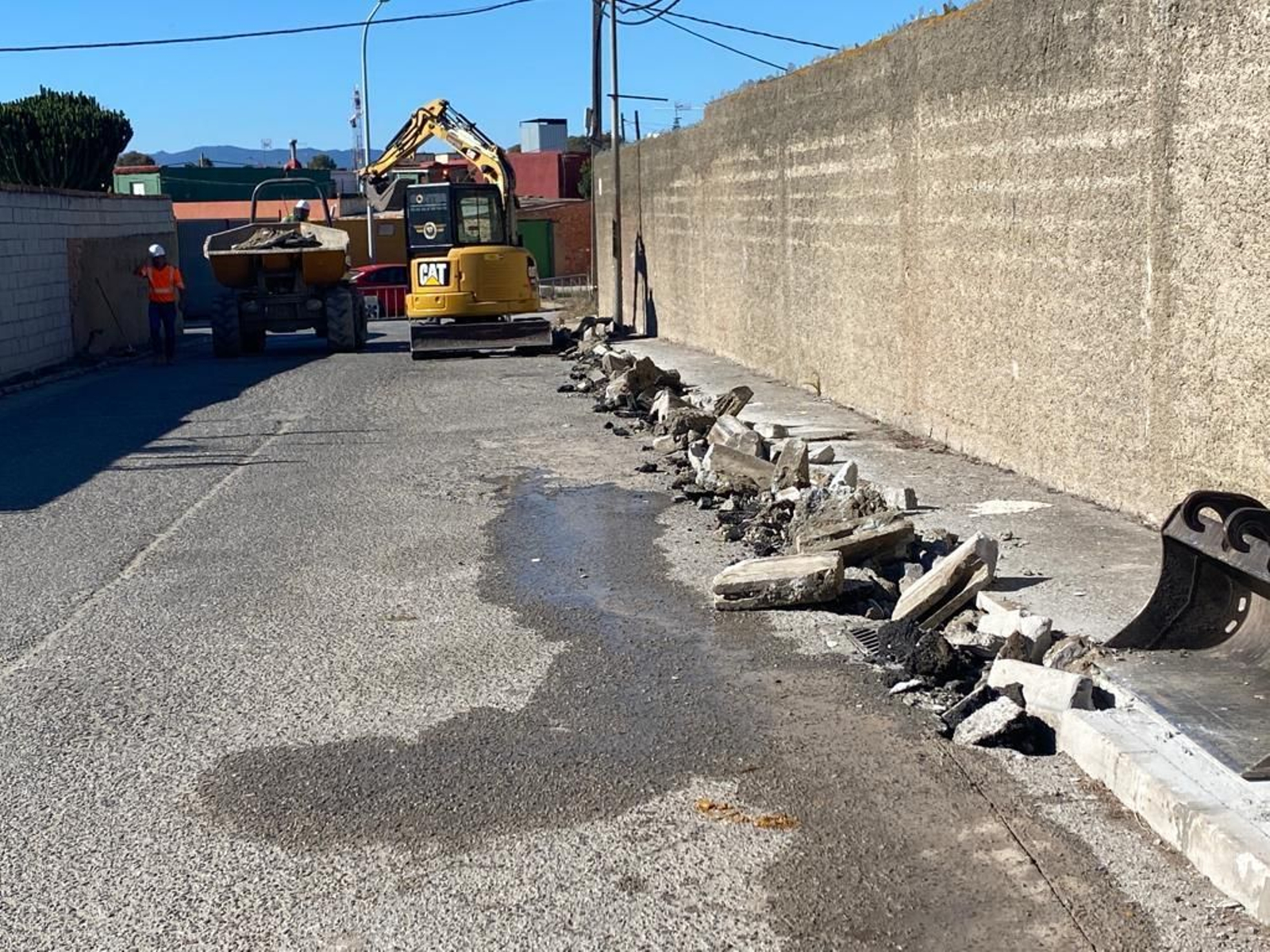 El inicio de los trabajos, en el Camino Ancho de La Atunara. El inicio de los trabajos, en el Camino Ancho de La Atunara.