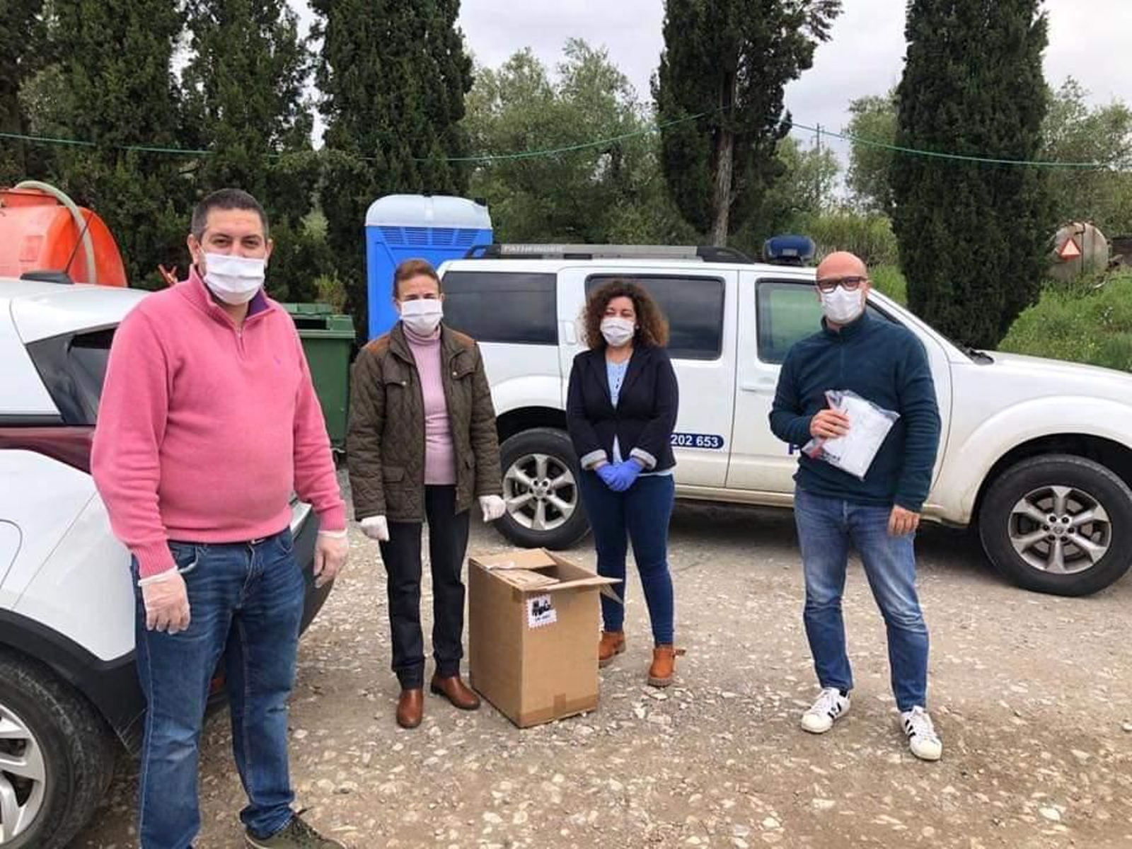 Coronavirus Huelva: Rosal de la Frontera entrega material a su vecina Vila Verde de Ficalho
